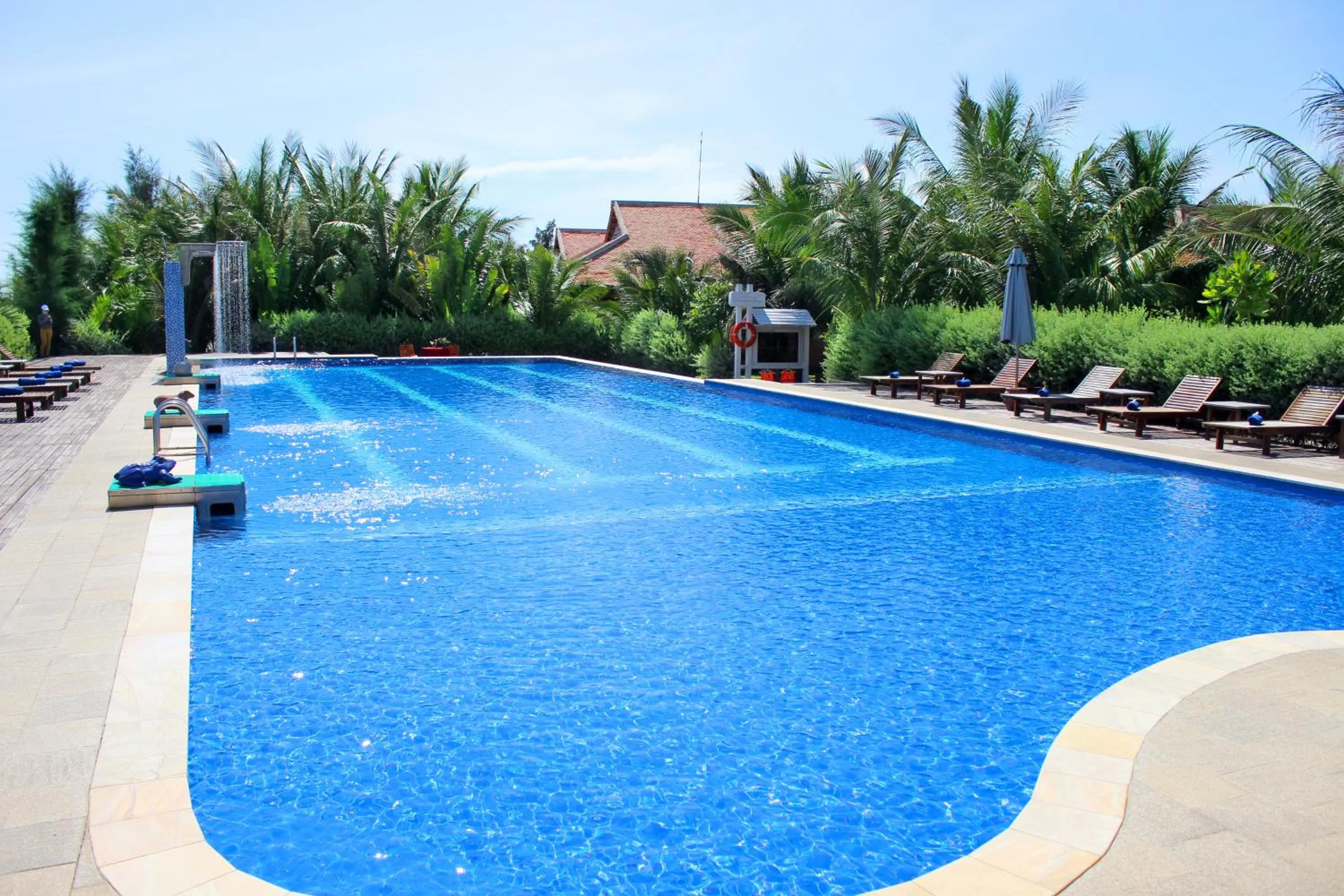 Swimming pool in Blue Shell Resort