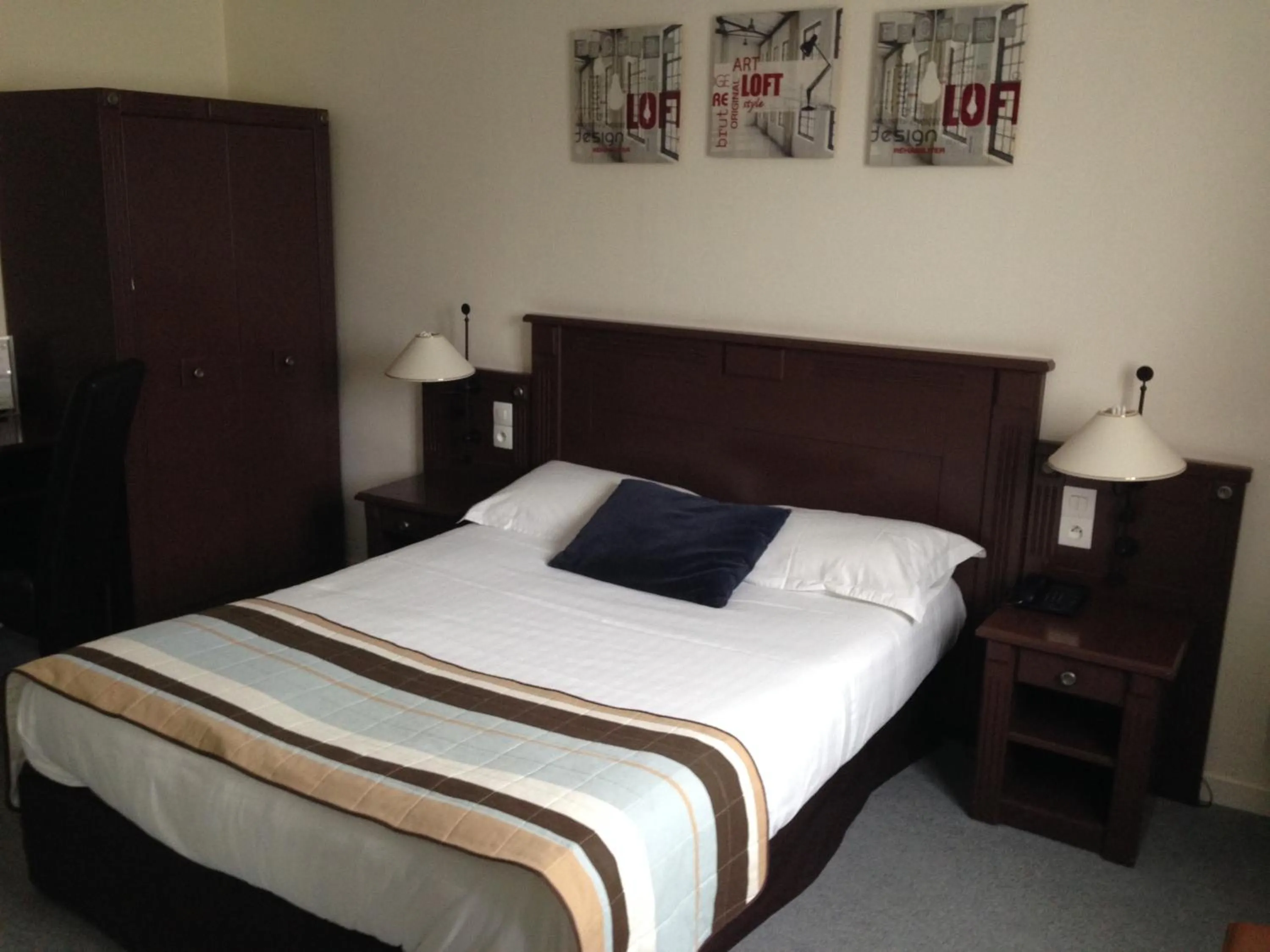 Bedroom, Bed in Hôtel HAPY