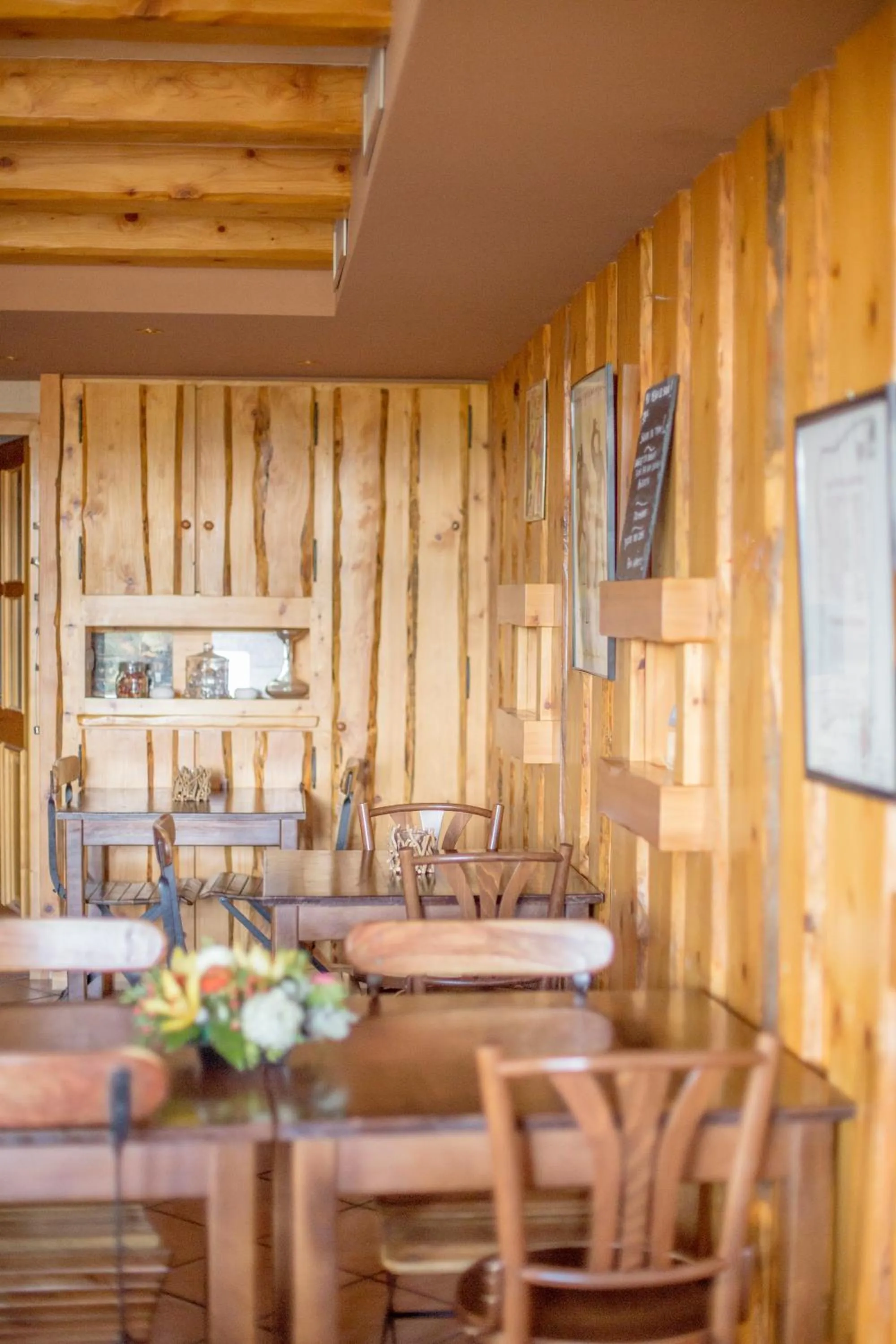 Restaurant/places to eat in Le Bonheur dans le Pré