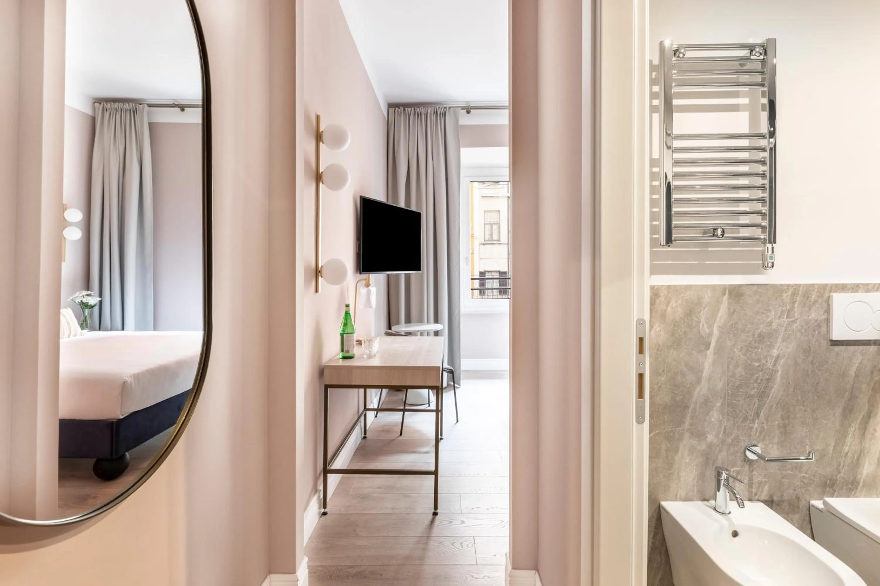 Photo of the whole room in Numa Rome Linea