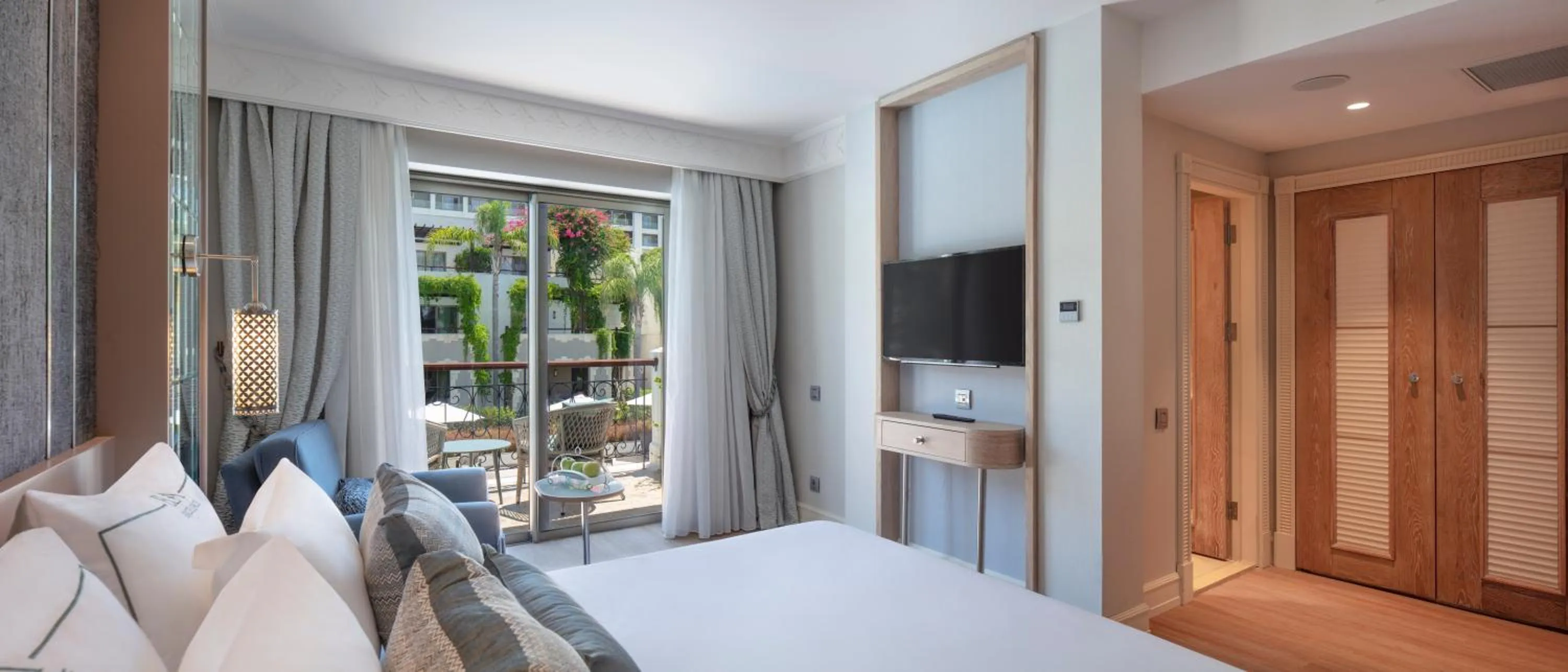 Bed in Ela Excellence Resort Belek