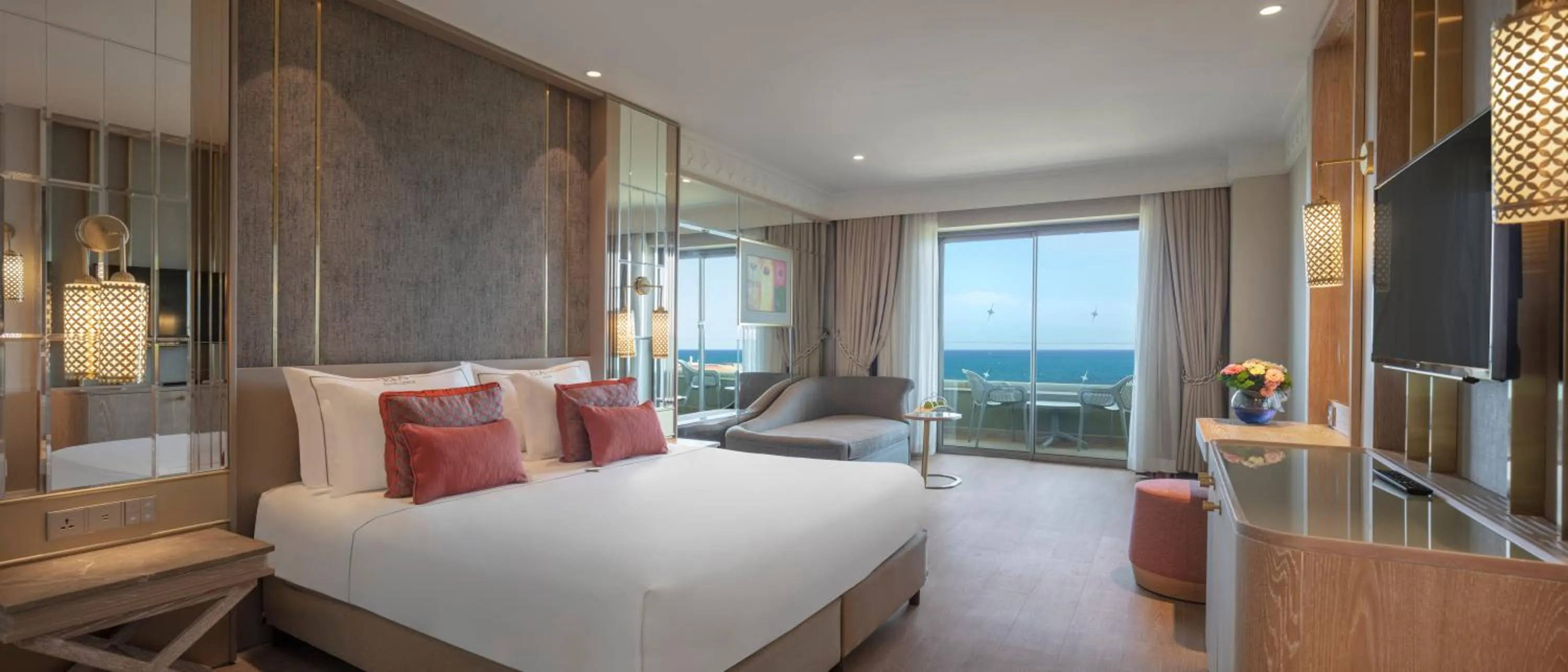 Bed in Ela Excellence Resort Belek