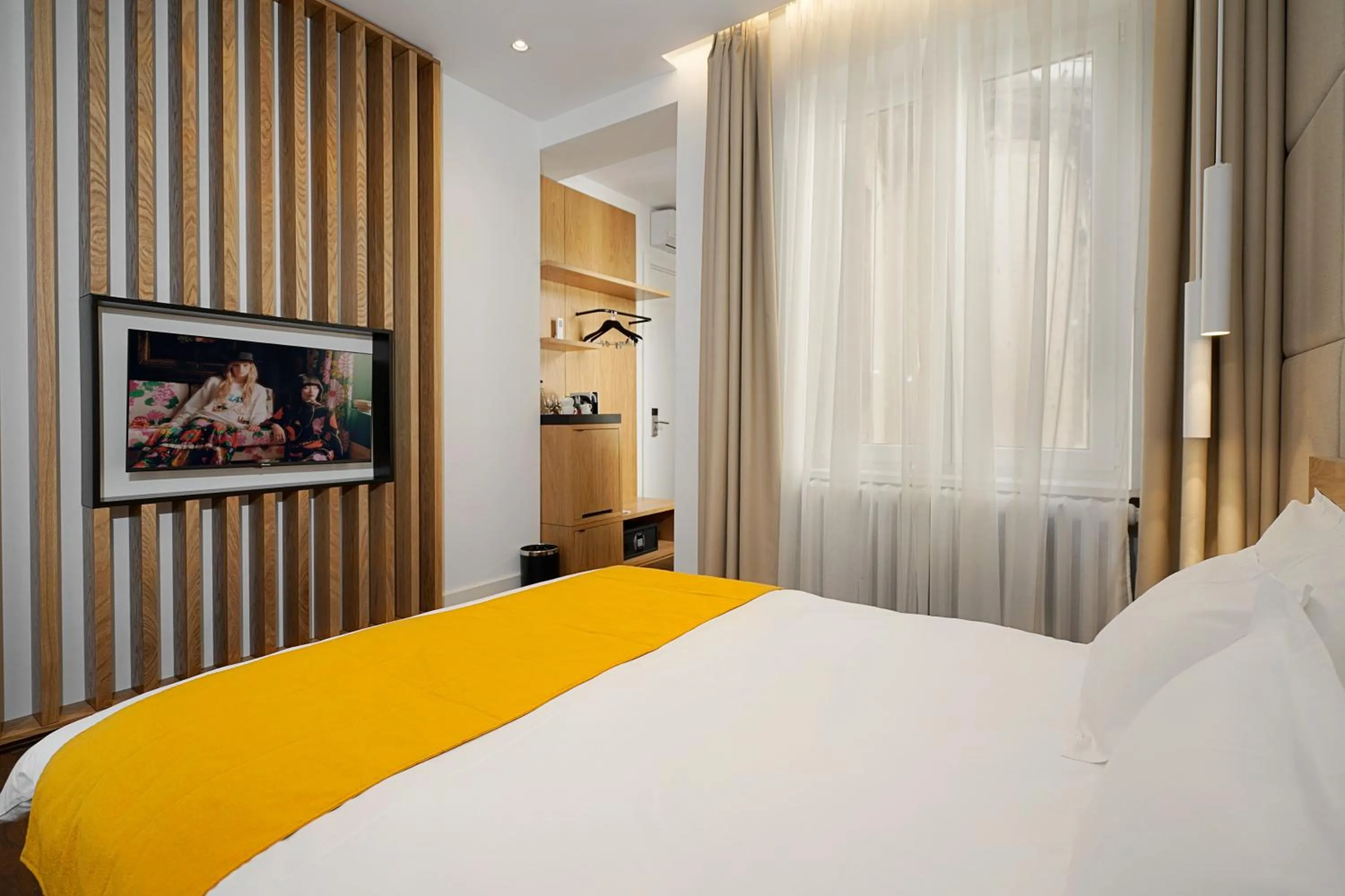 Bed in Dominic Smart & Luxury Suites - Terazije