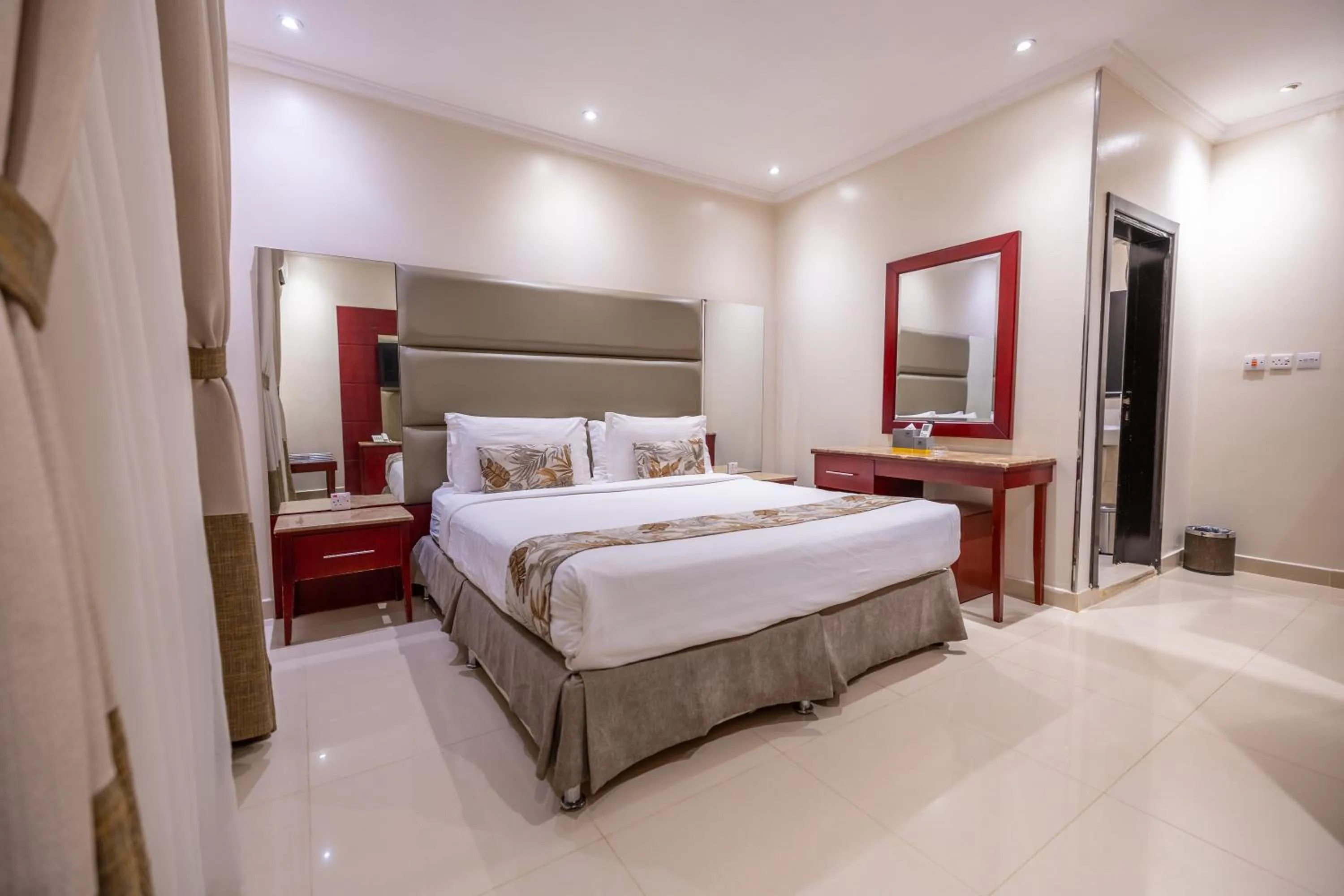 Al Muhaidb Residence Al Takhasossi 3