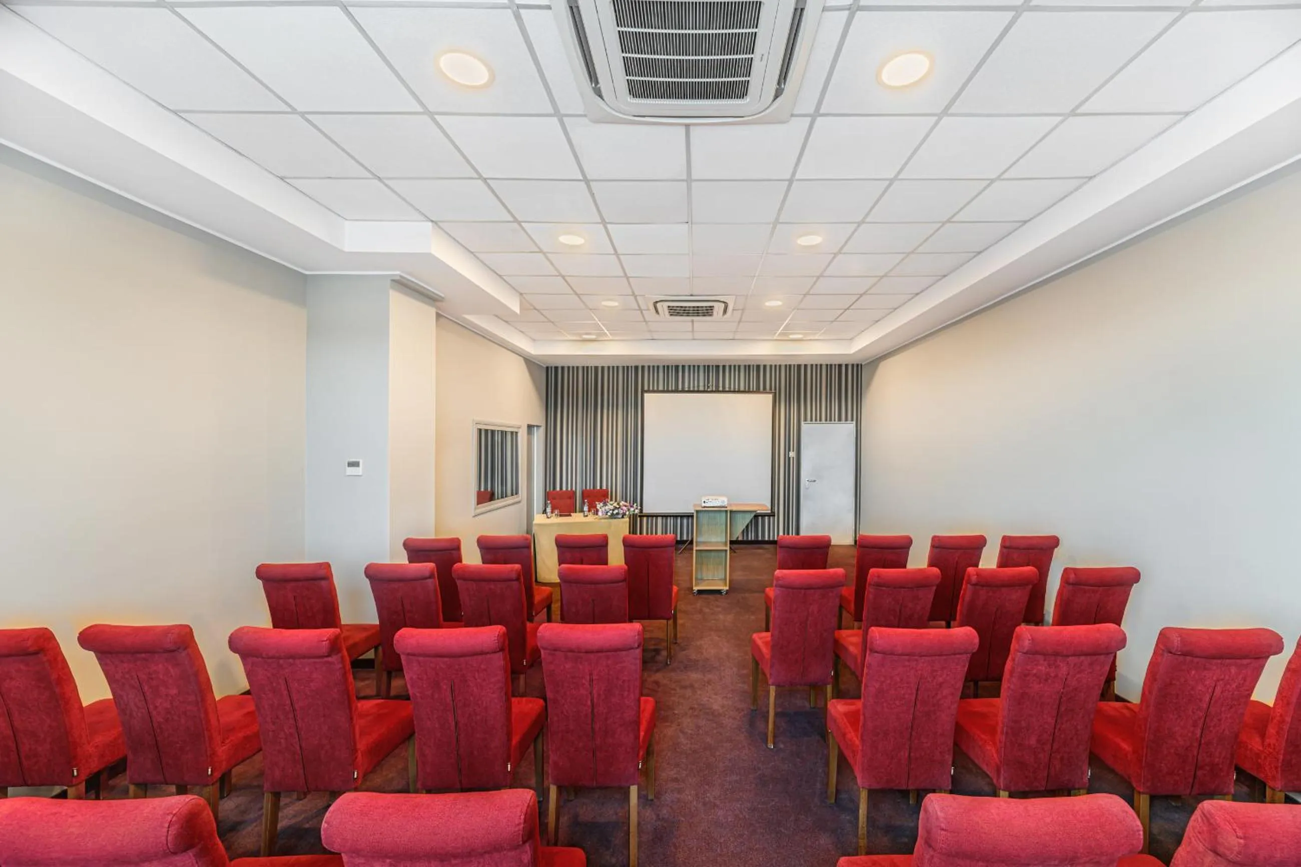 Meeting/conference room in Vega Hotel
