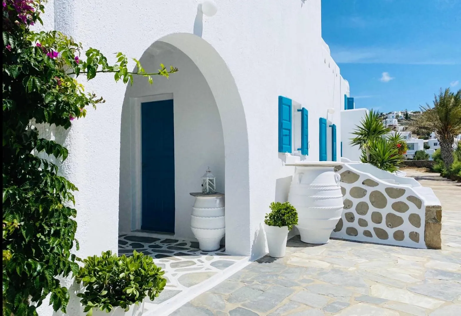 Property building in Cyclades Blue