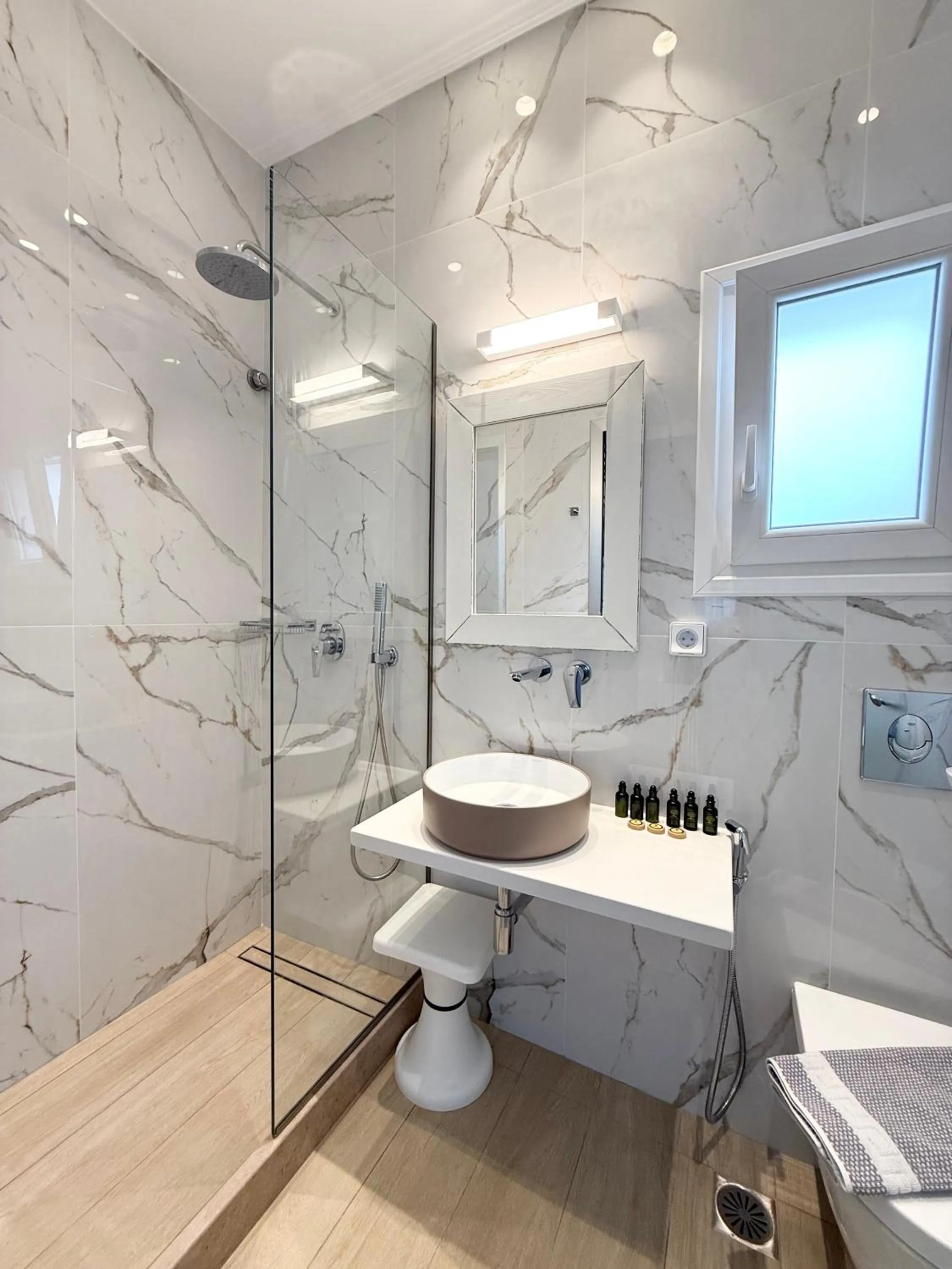 Bathroom in Cyclades Blue