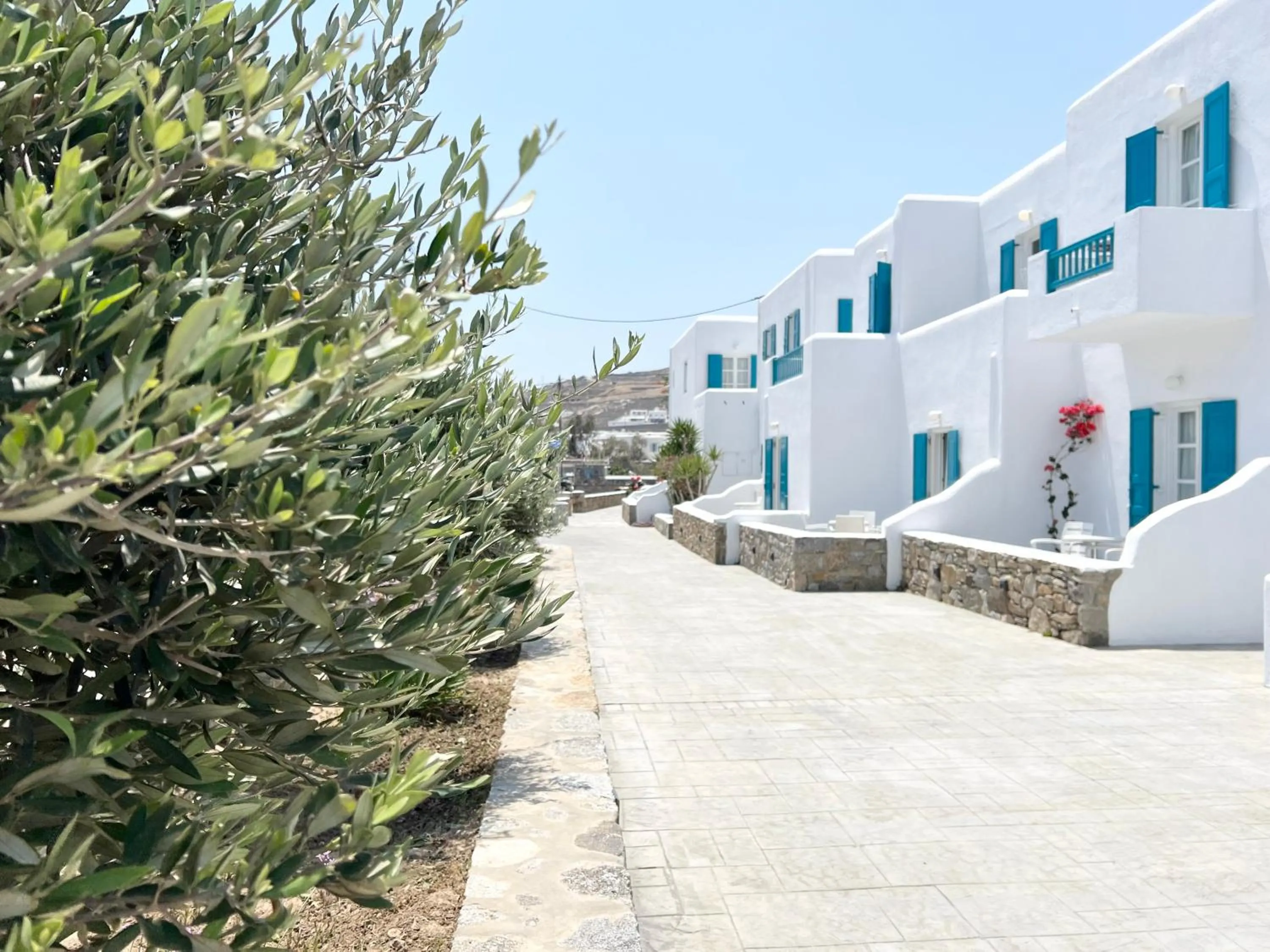 Property building in Cyclades Blue