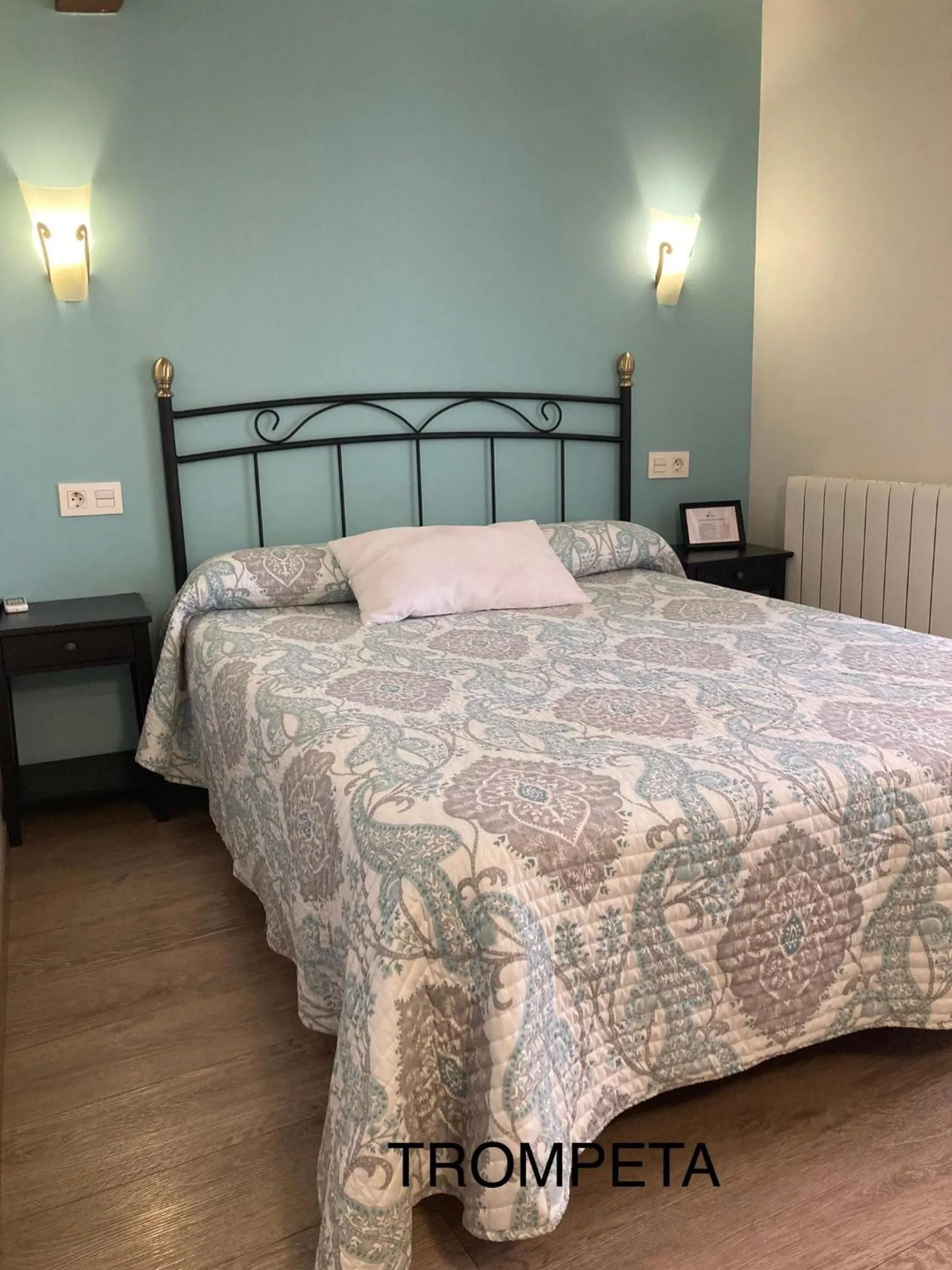 Double Room in Casa Rural La Corchea