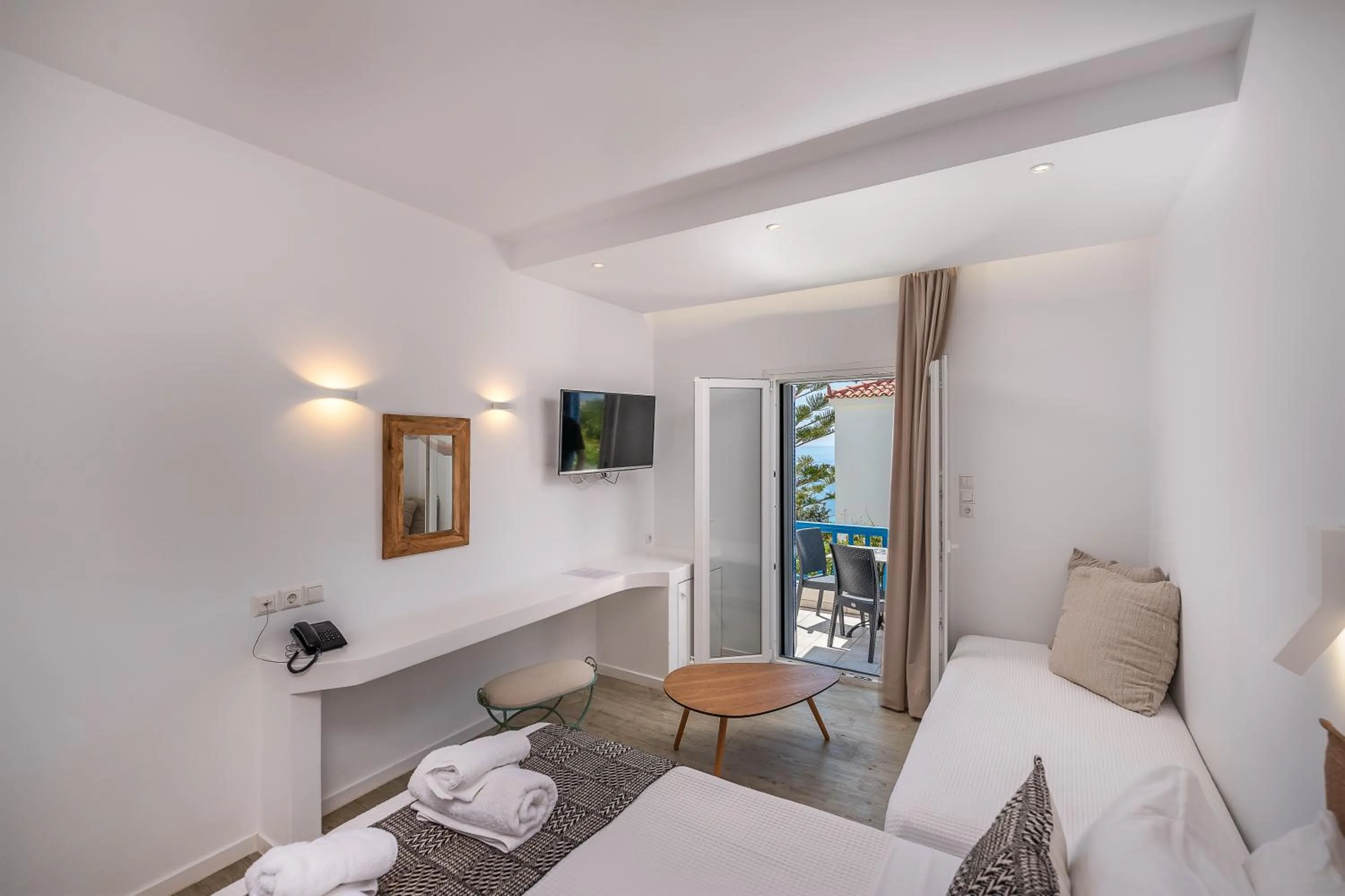 Bedroom, Bed in Blue Bay Resort Village