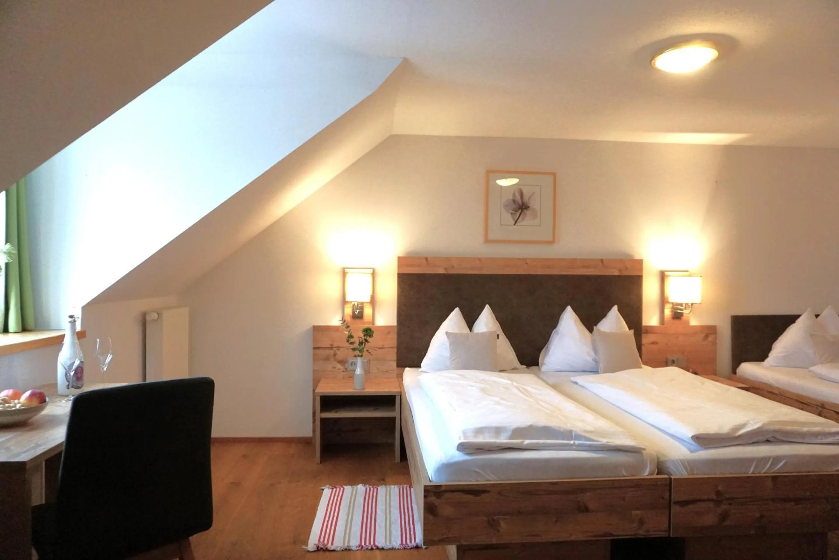 Bedroom, Bed in Landhotel und Gasthof Kirchberger