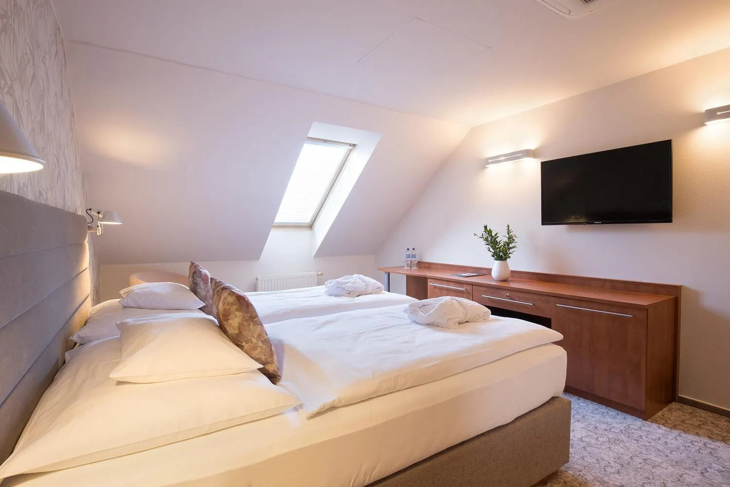 Bed in Equitana Hotel Resort