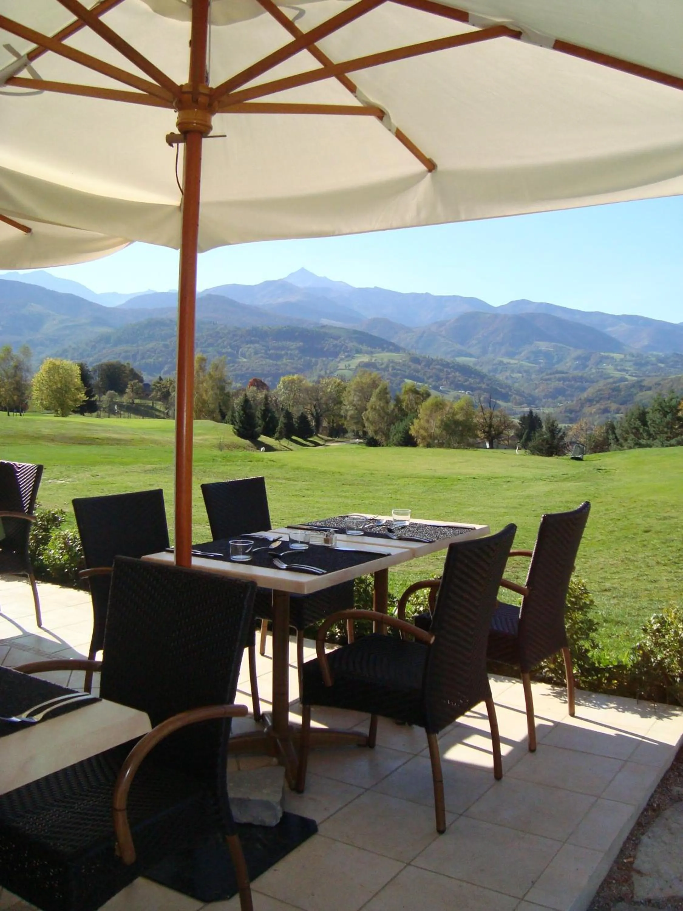 Property building in Le Domaine du Golf Country Club de Bigorre