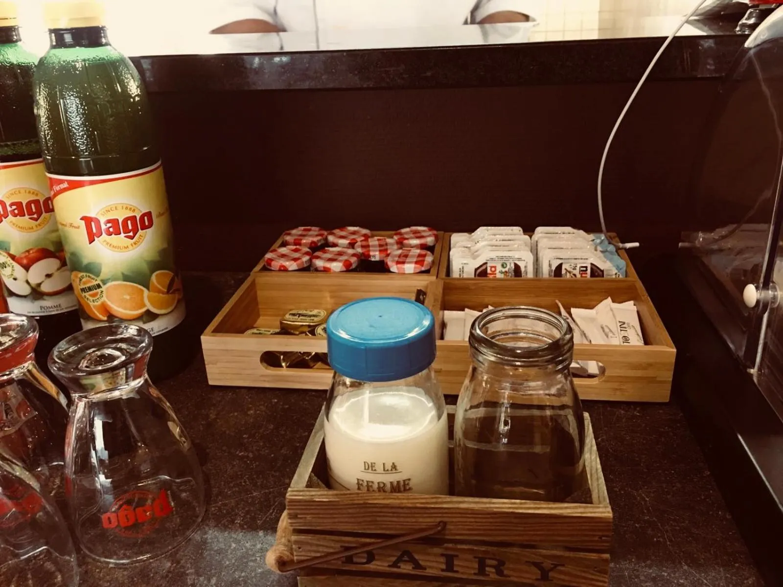 Continental breakfast in Le Domaine du Golf Country Club de Bigorre