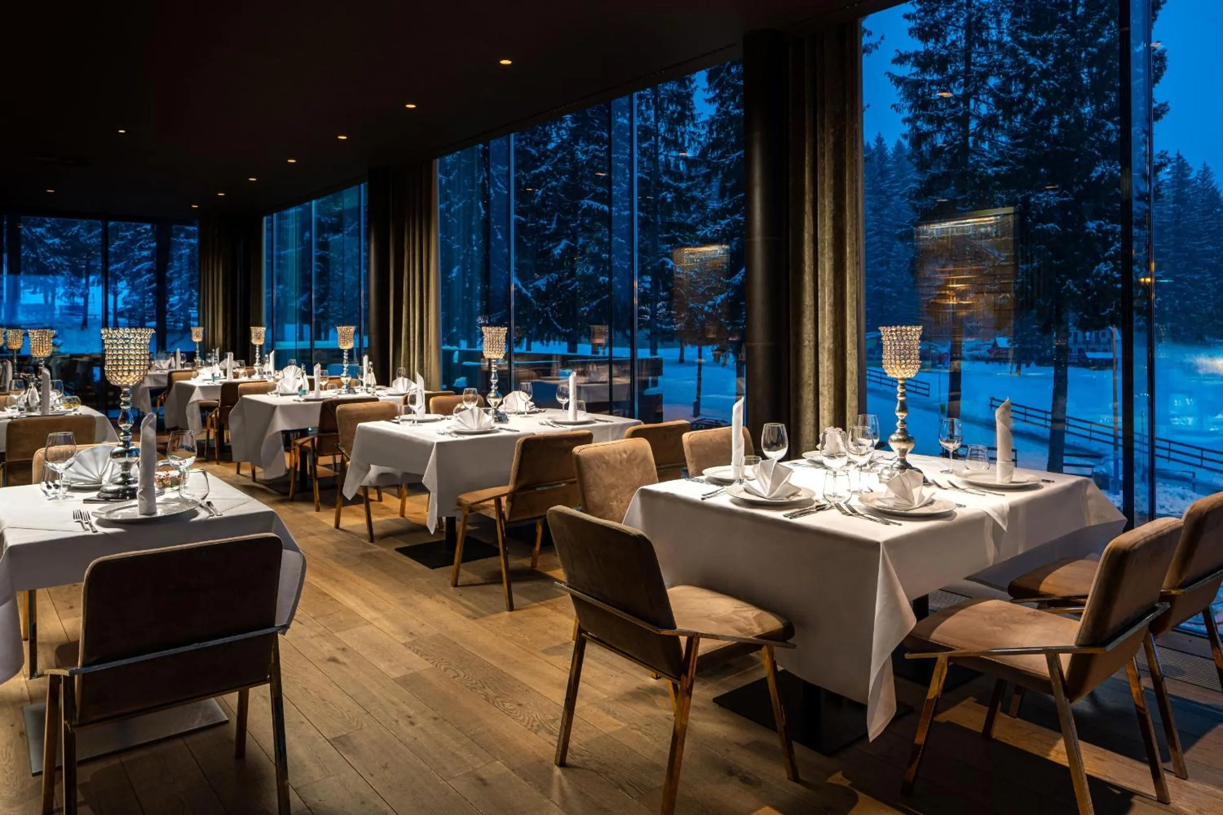 Restaurant/places to eat in Ana Hotels Sport Poiana Brasov