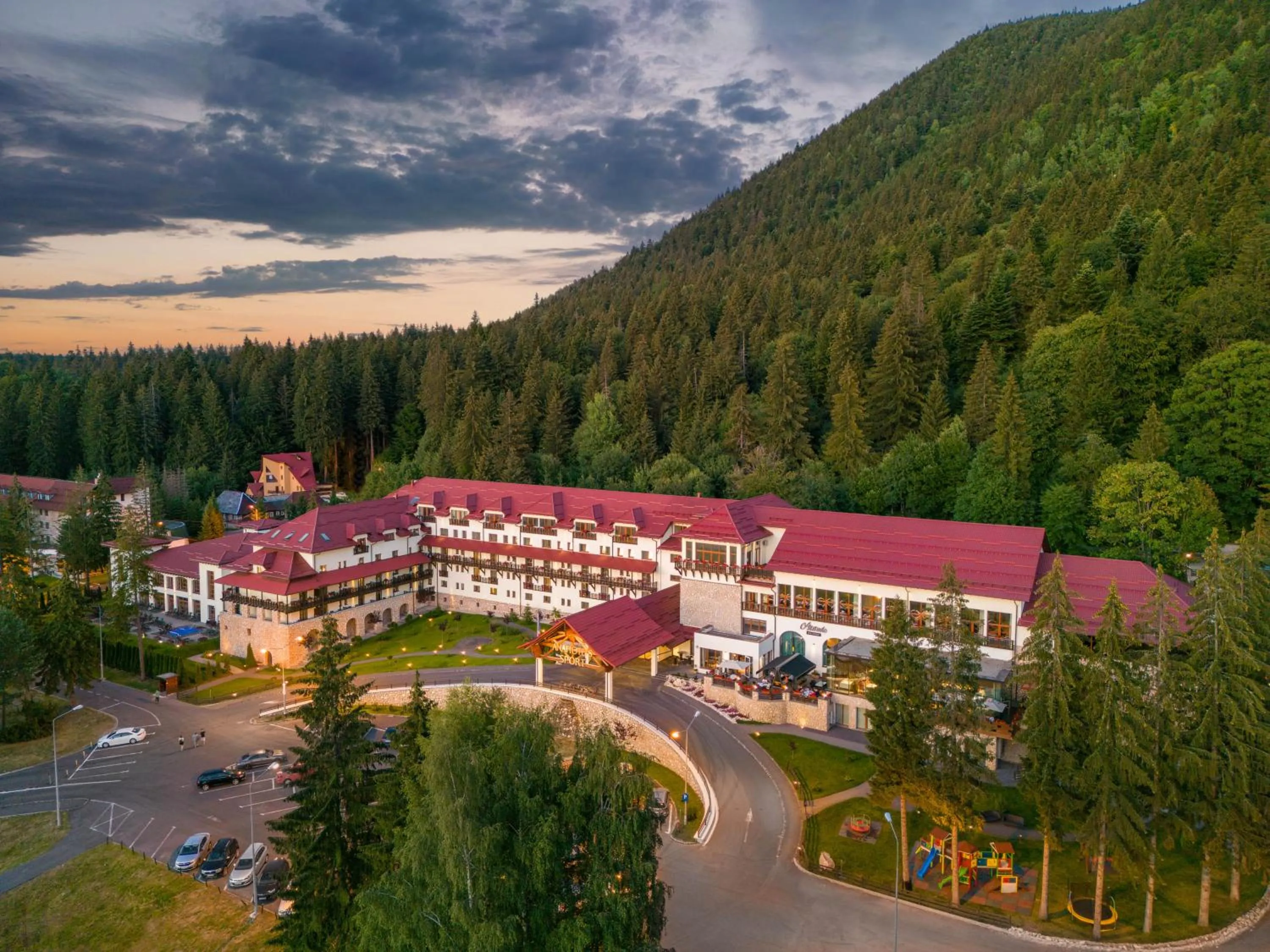 Property building in Ana Hotels Sport Poiana Brasov