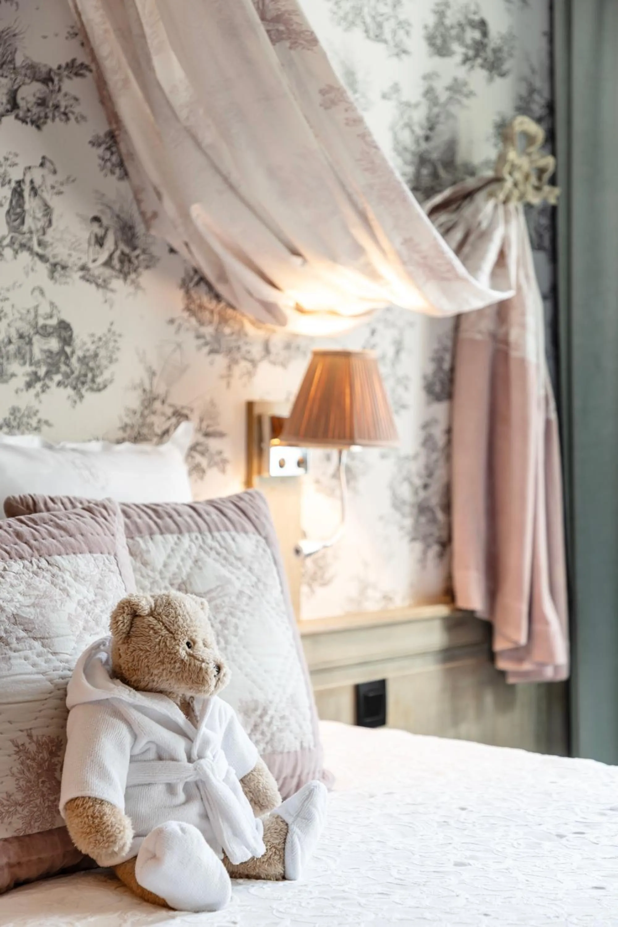 Decorative detail, Bed in Hotel Biskajer by CW Hotel Collection - Adults Only