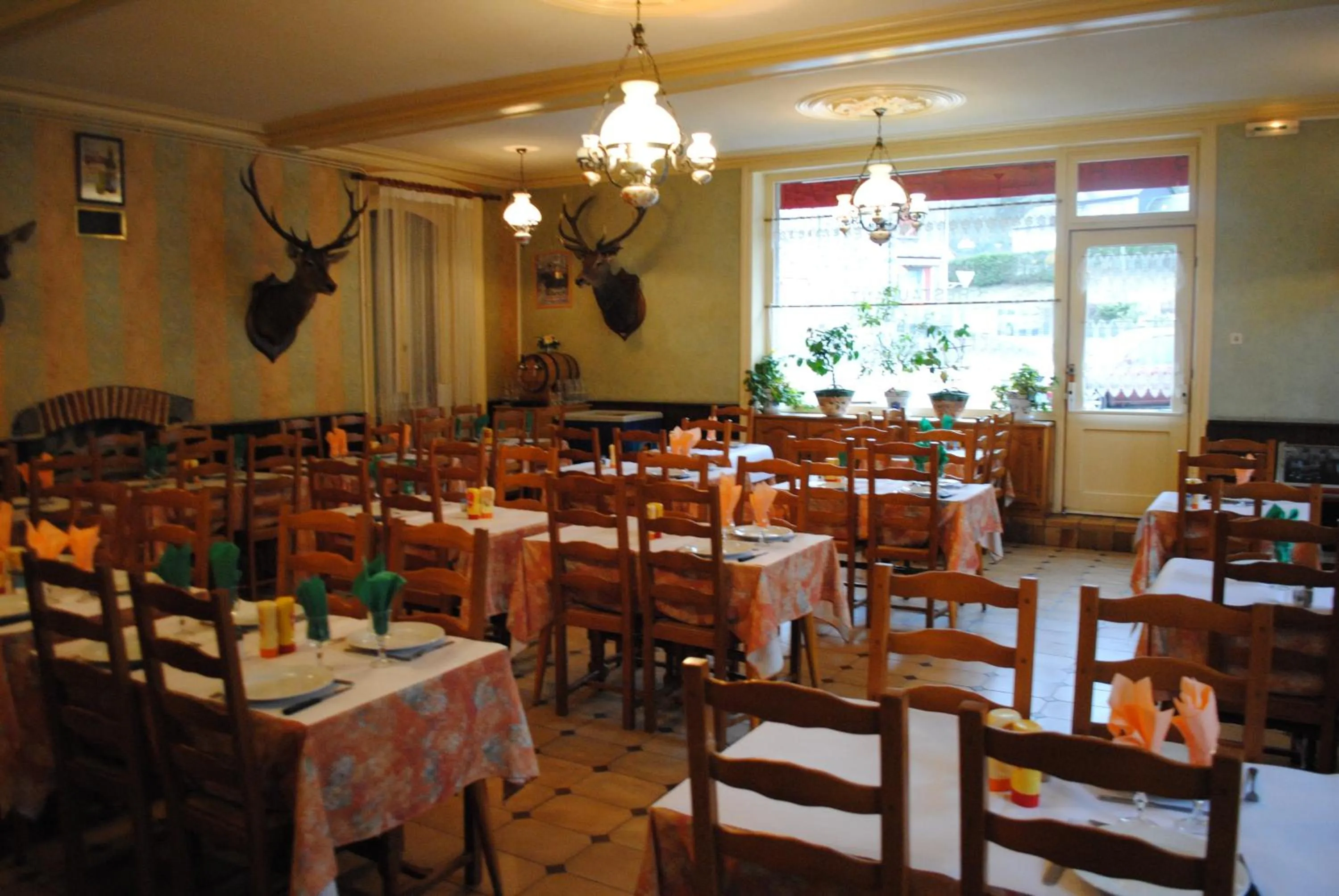 Restaurant/places to eat in Hotel des voyageurs Chez Betty