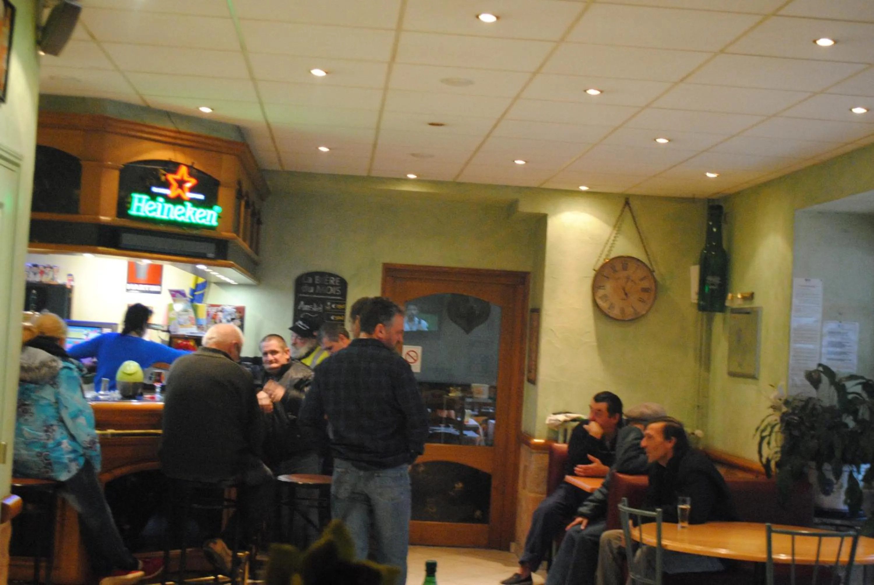 Lounge or bar in Hotel des voyageurs Chez Betty