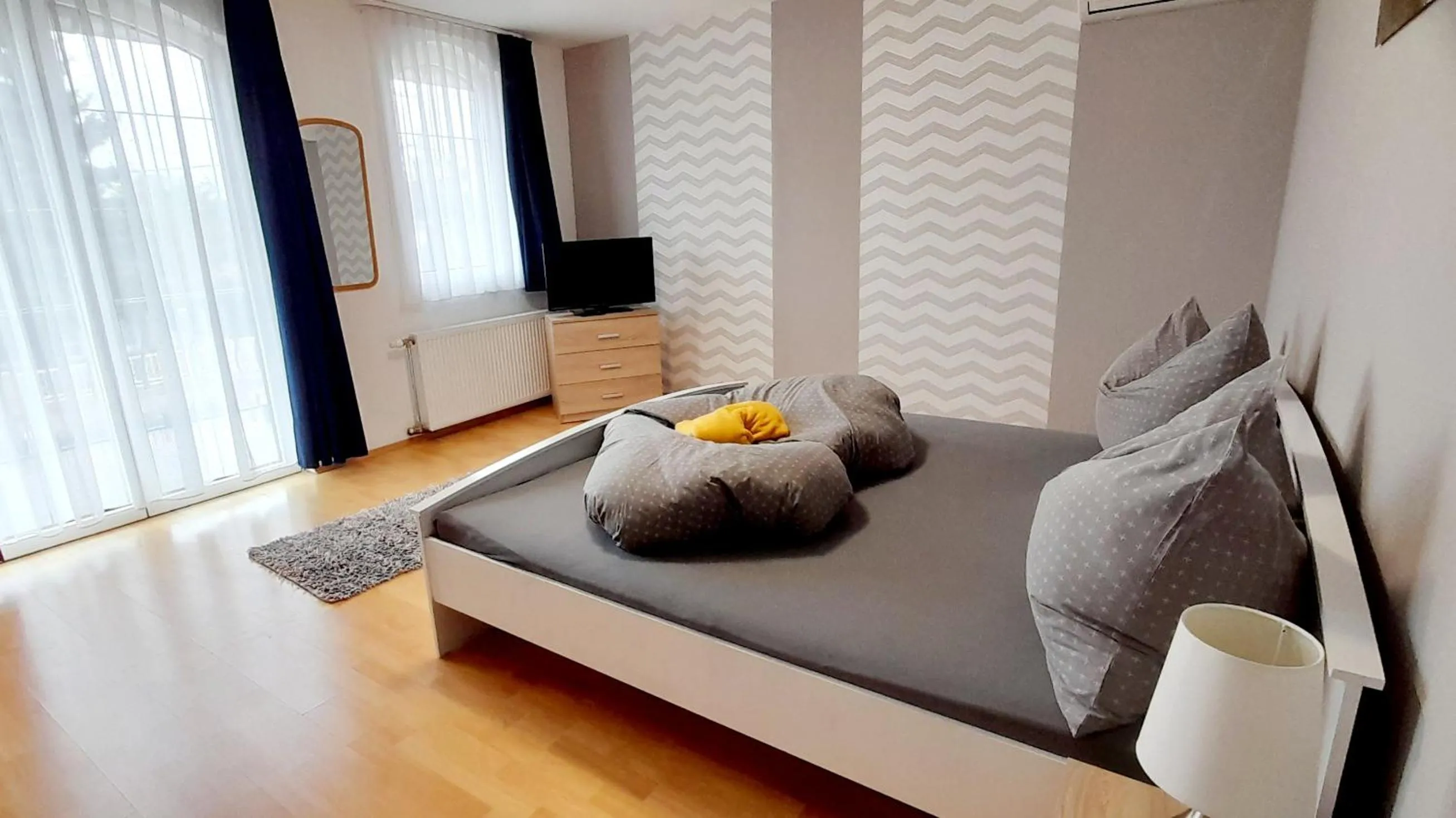 Photo of the whole room in Margret Haus