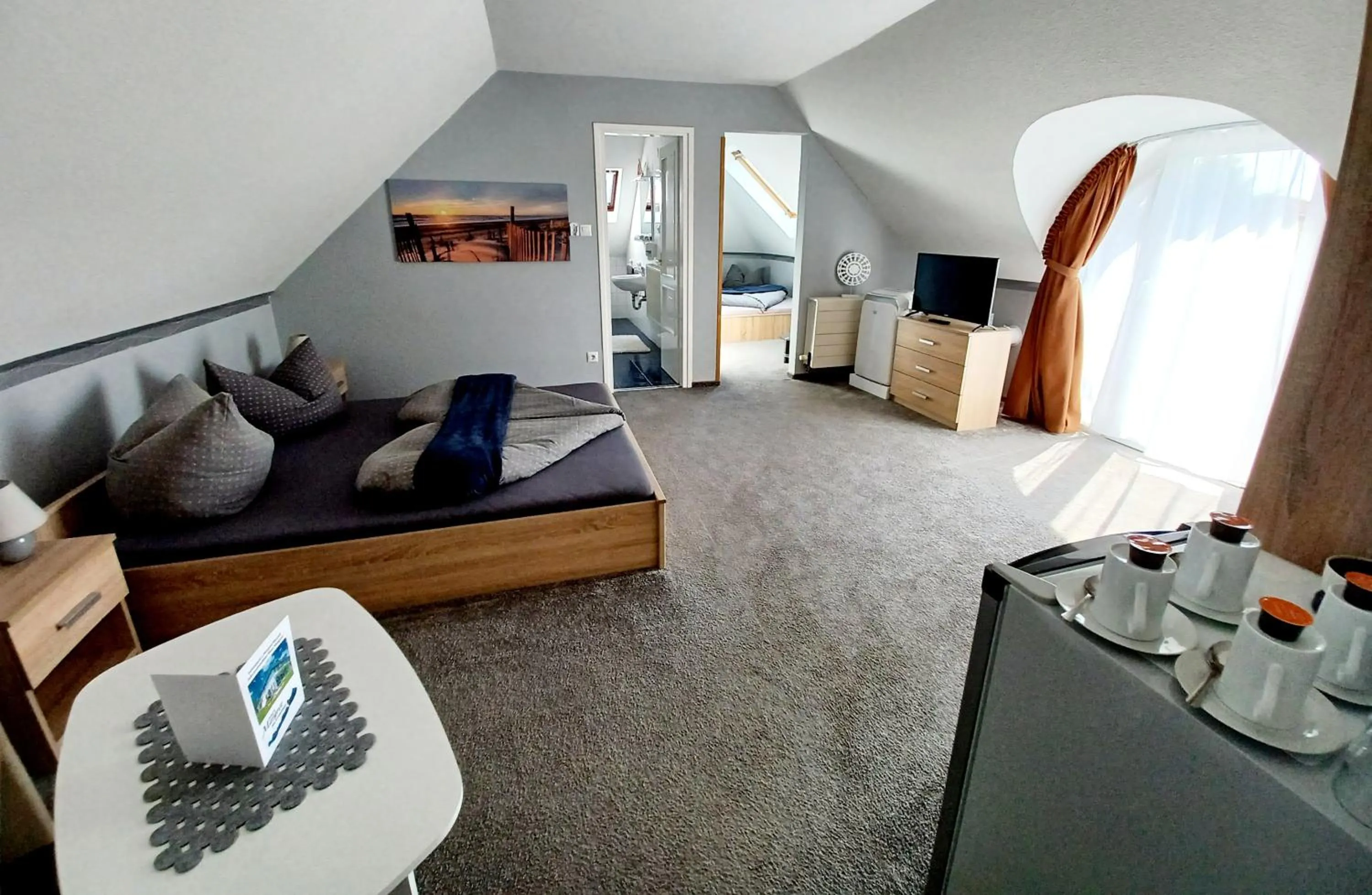 Photo of the whole room in Margret Haus