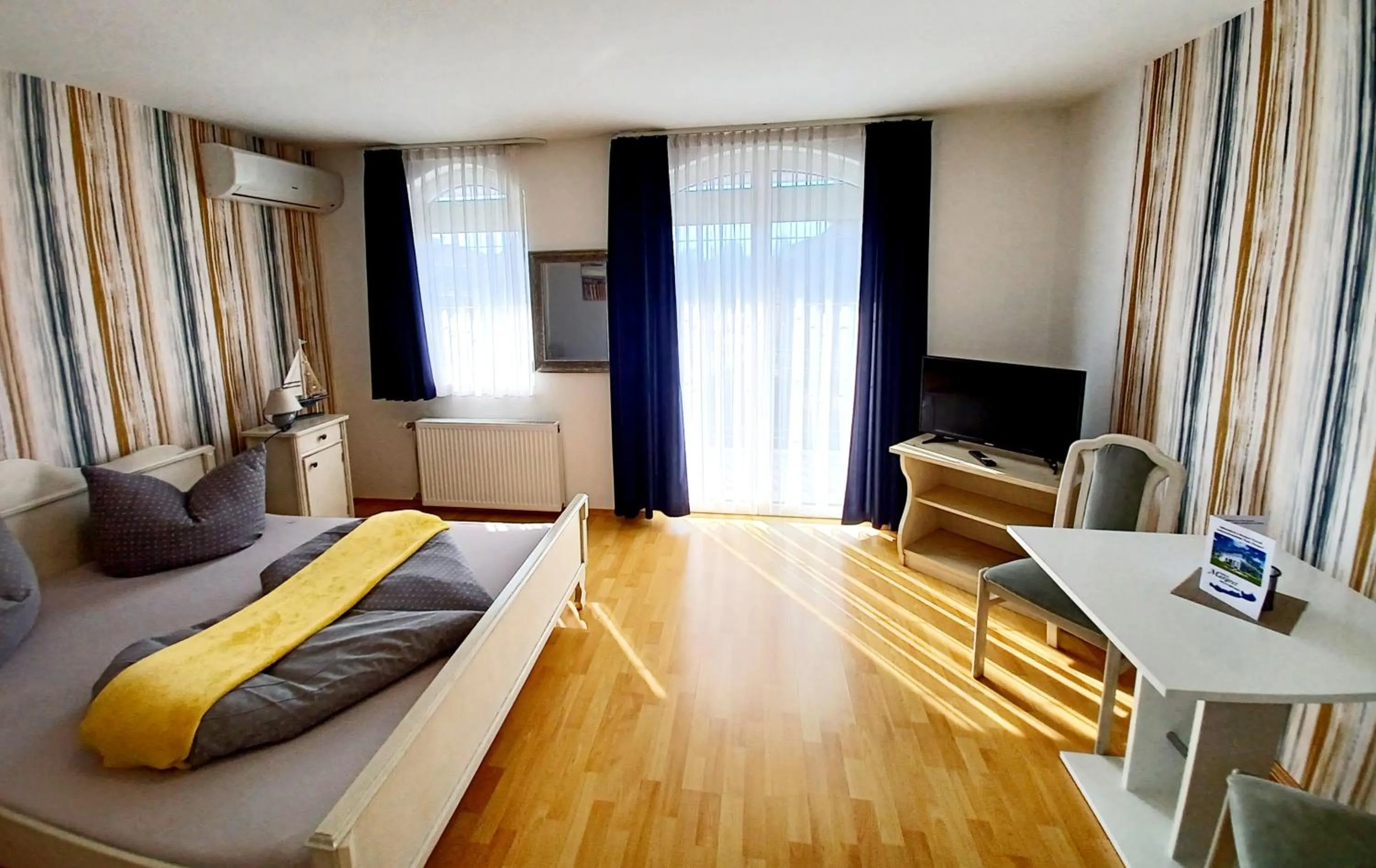 Photo of the whole room in Margret Haus