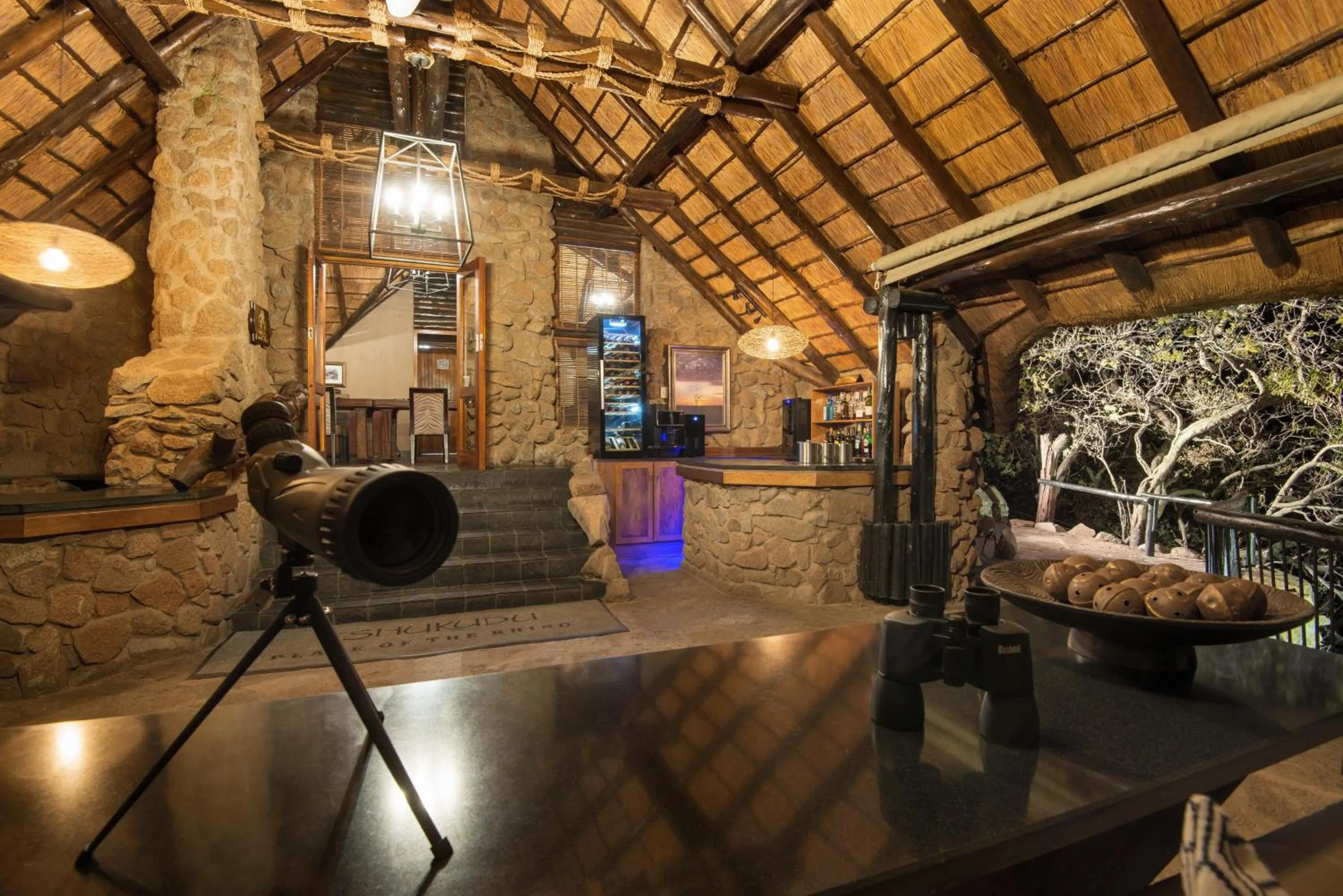Lounge or bar in Tshukudu Bush Lodge