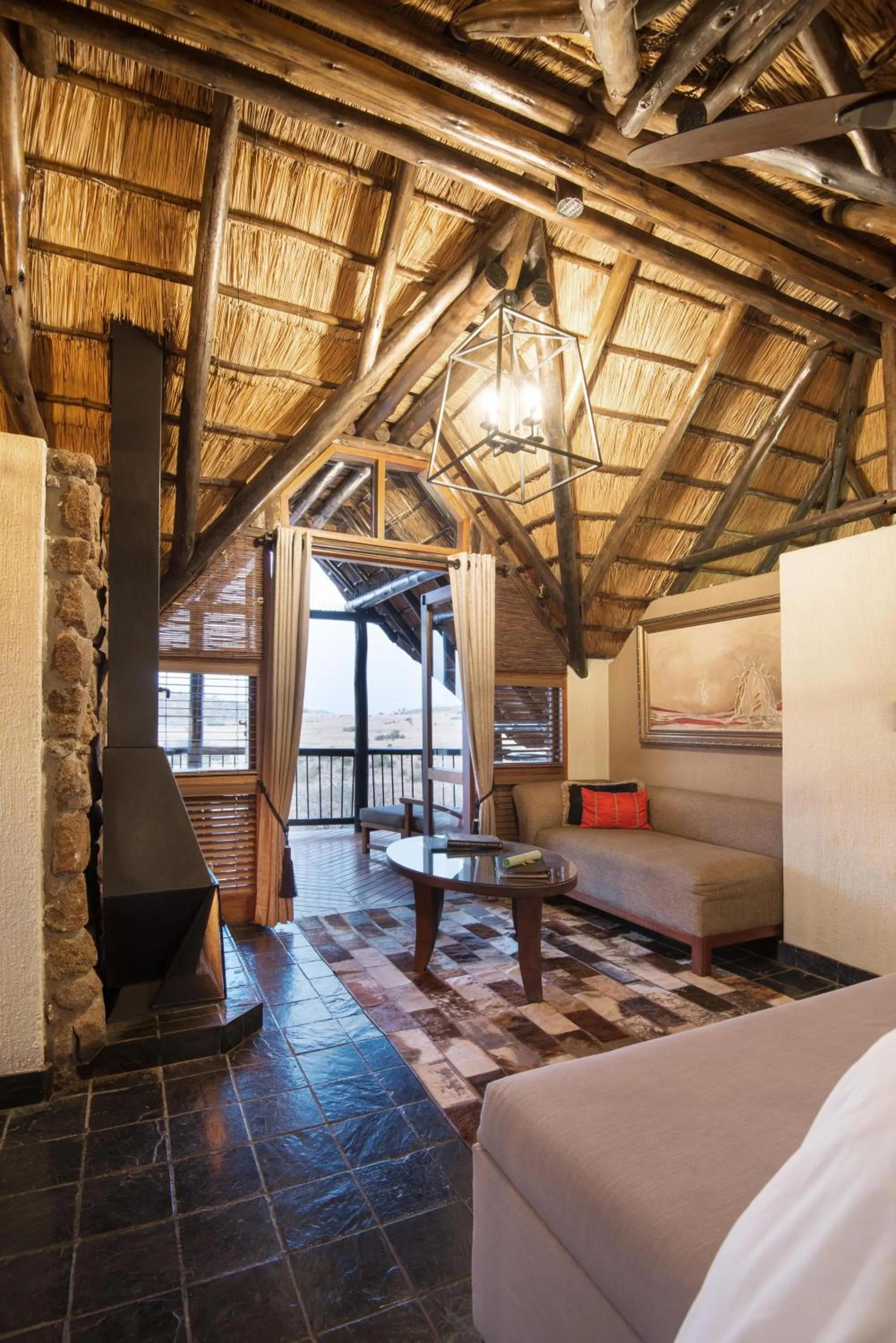 Photo of the whole room in Tshukudu Bush Lodge