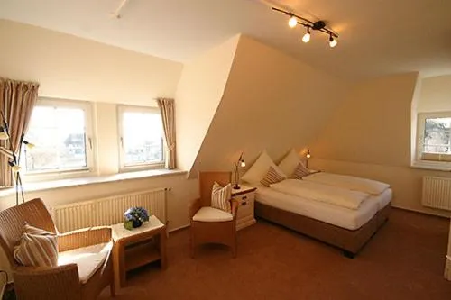 Inselhotel Kapitän Tadsen / Amrum
