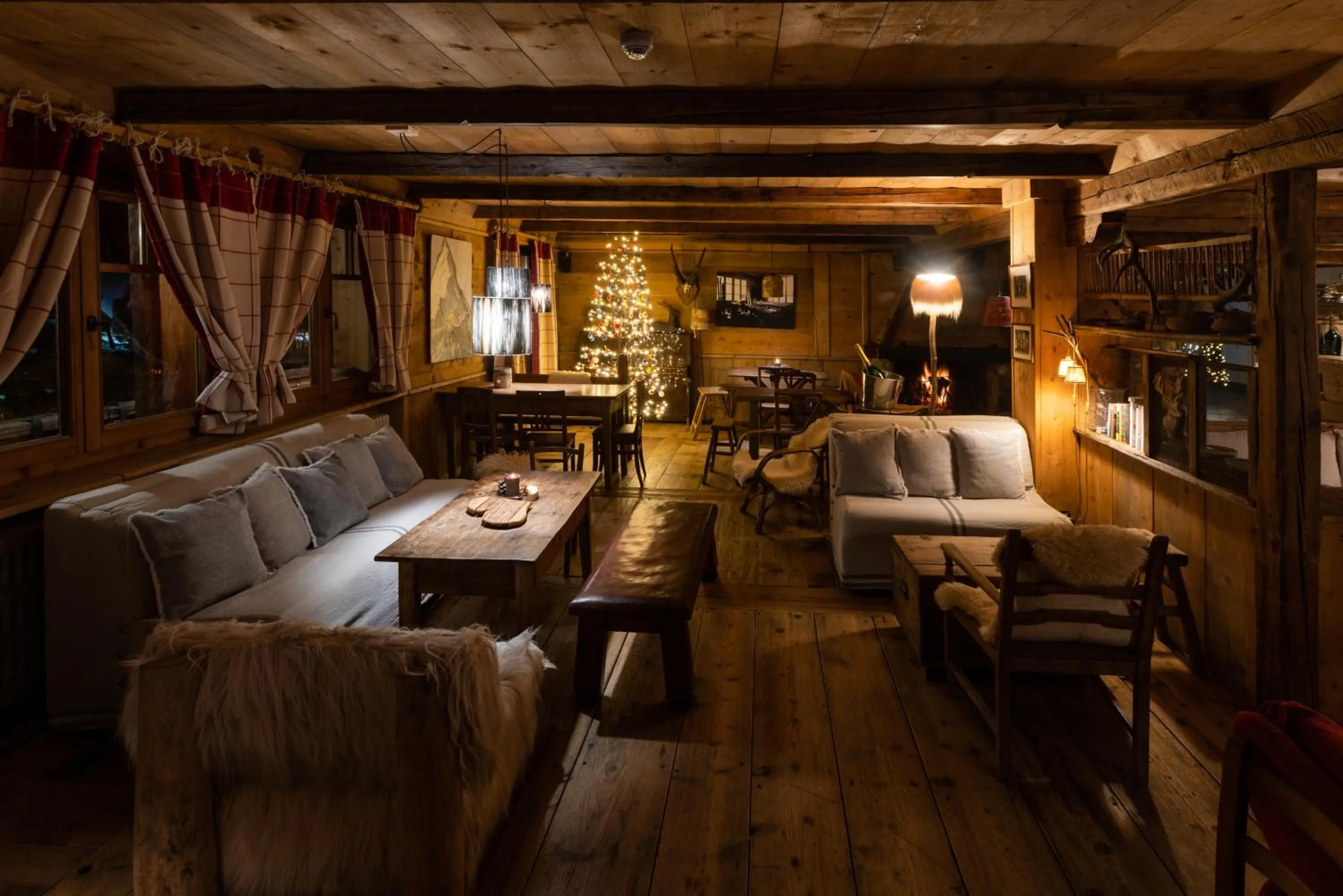 Lounge or bar in Chalet Svizzero