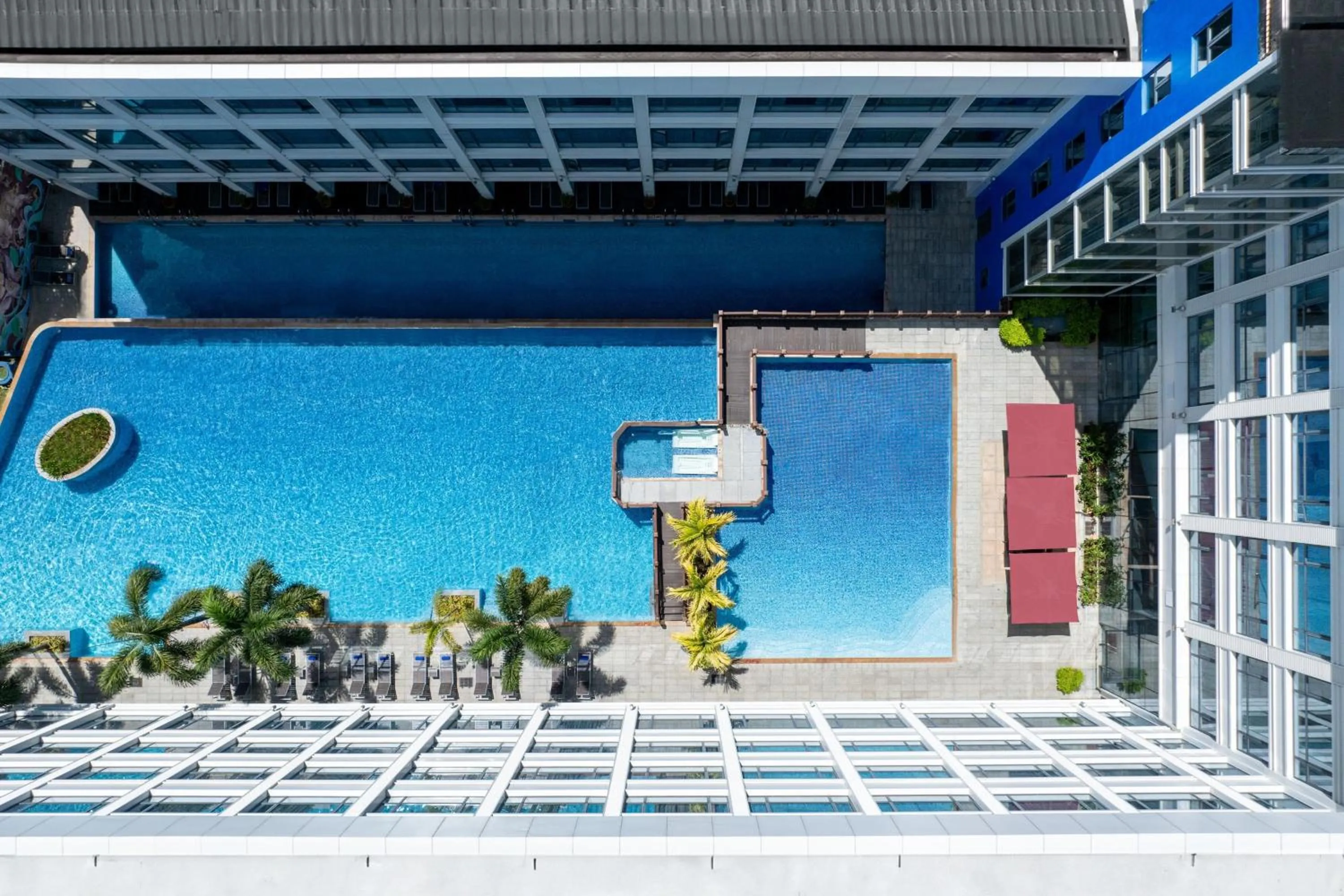 Swimming pool in Four Points by Sheraton Boracay