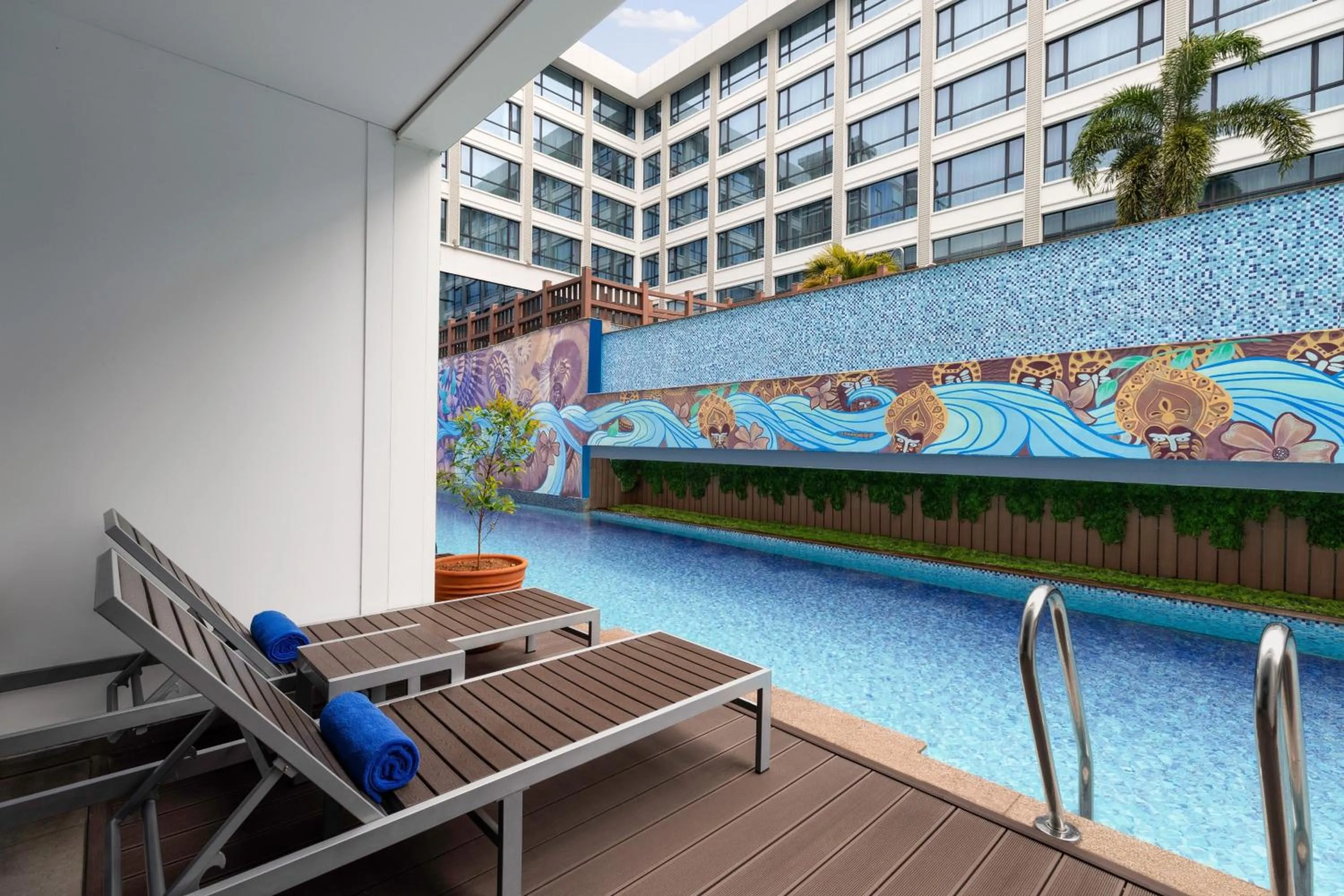 Swimming pool in Four Points by Sheraton Boracay