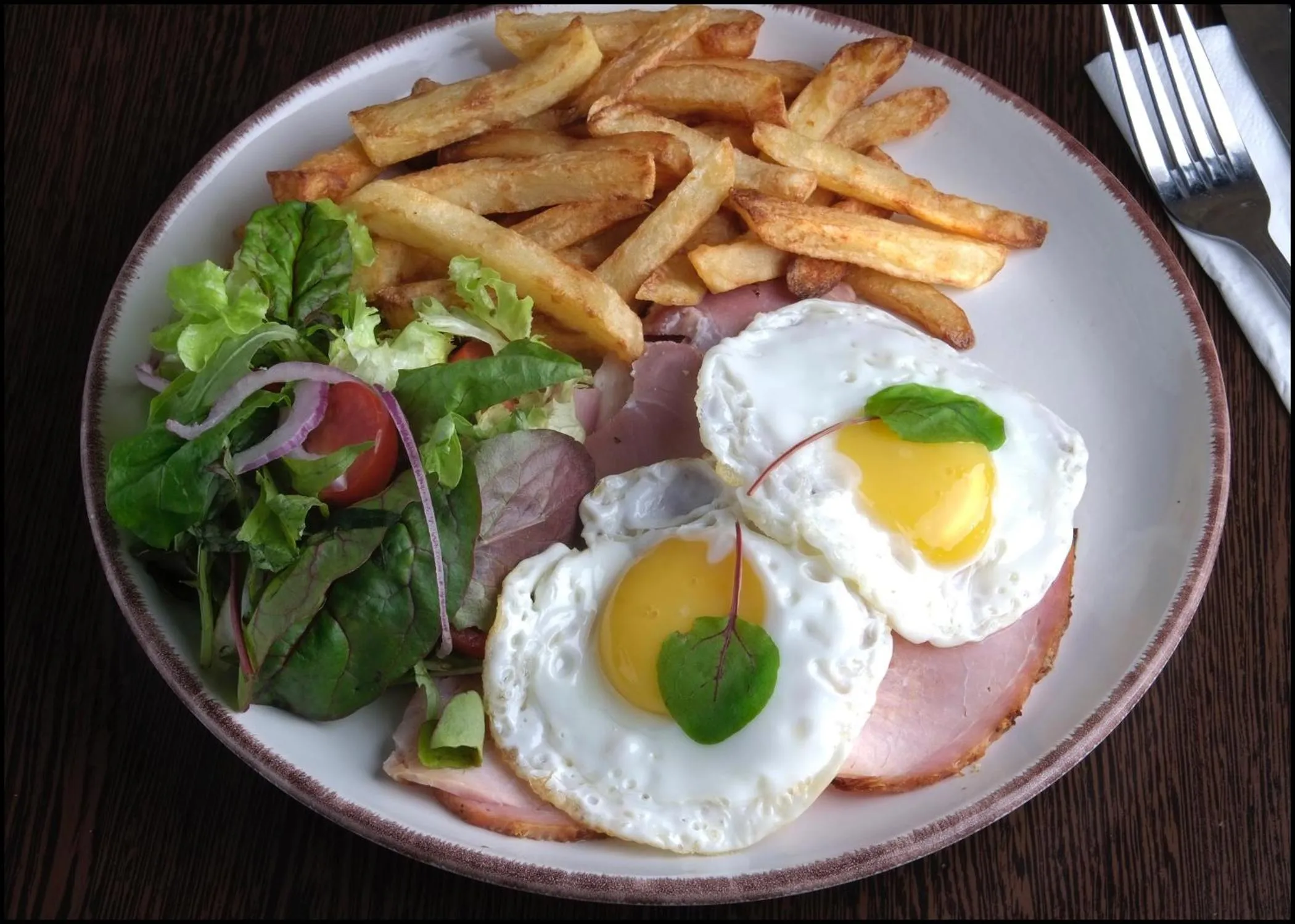 Food and drinks in The George at Nunney