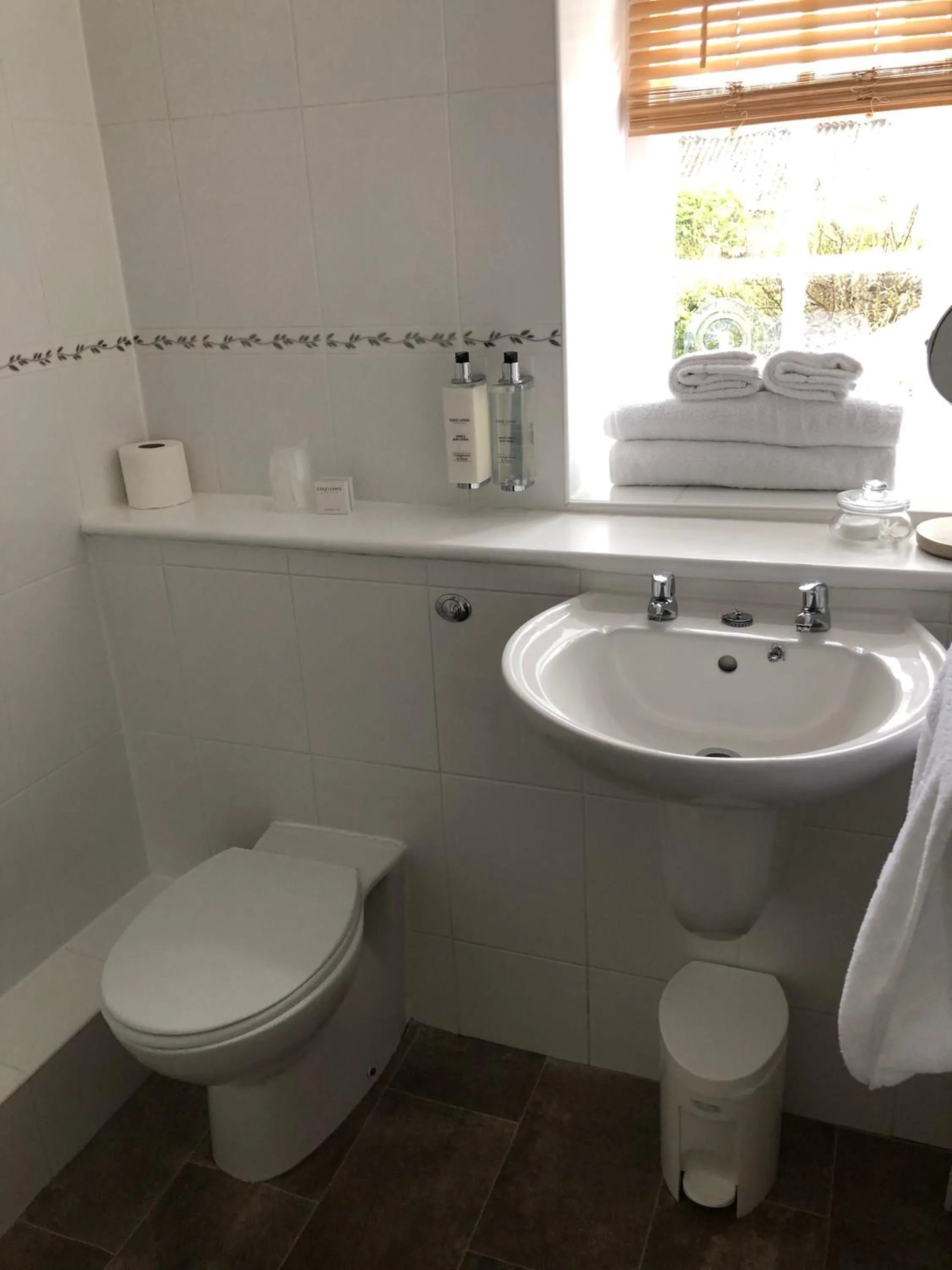 Bed in The George at Nunney