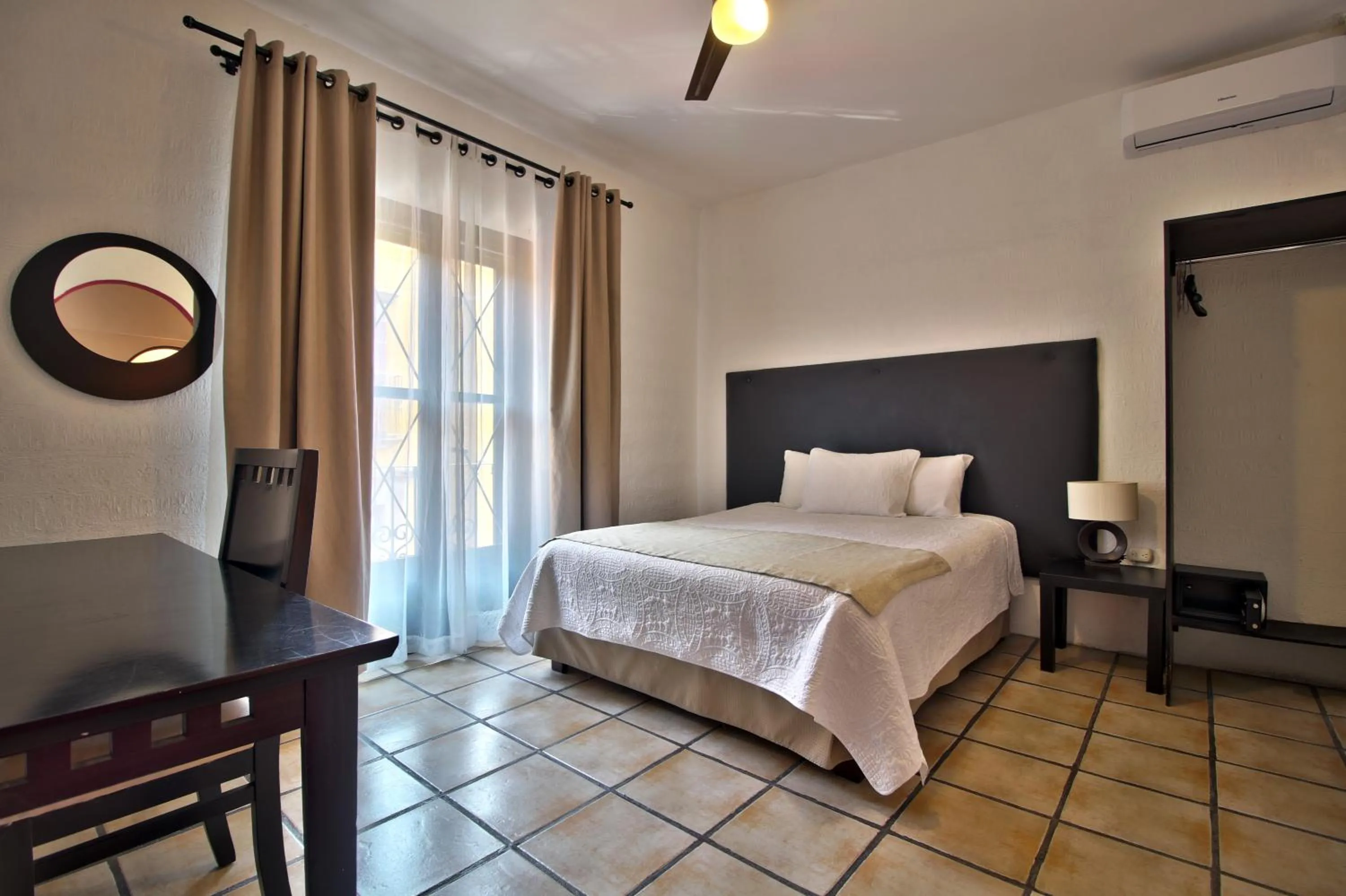 Bedroom, Bed in Hotel Punto 79