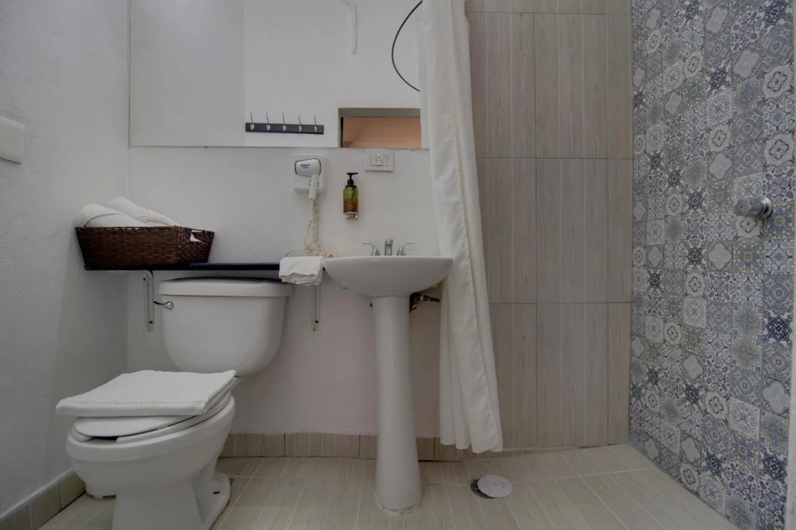 Bathroom in Hotel Punto 79