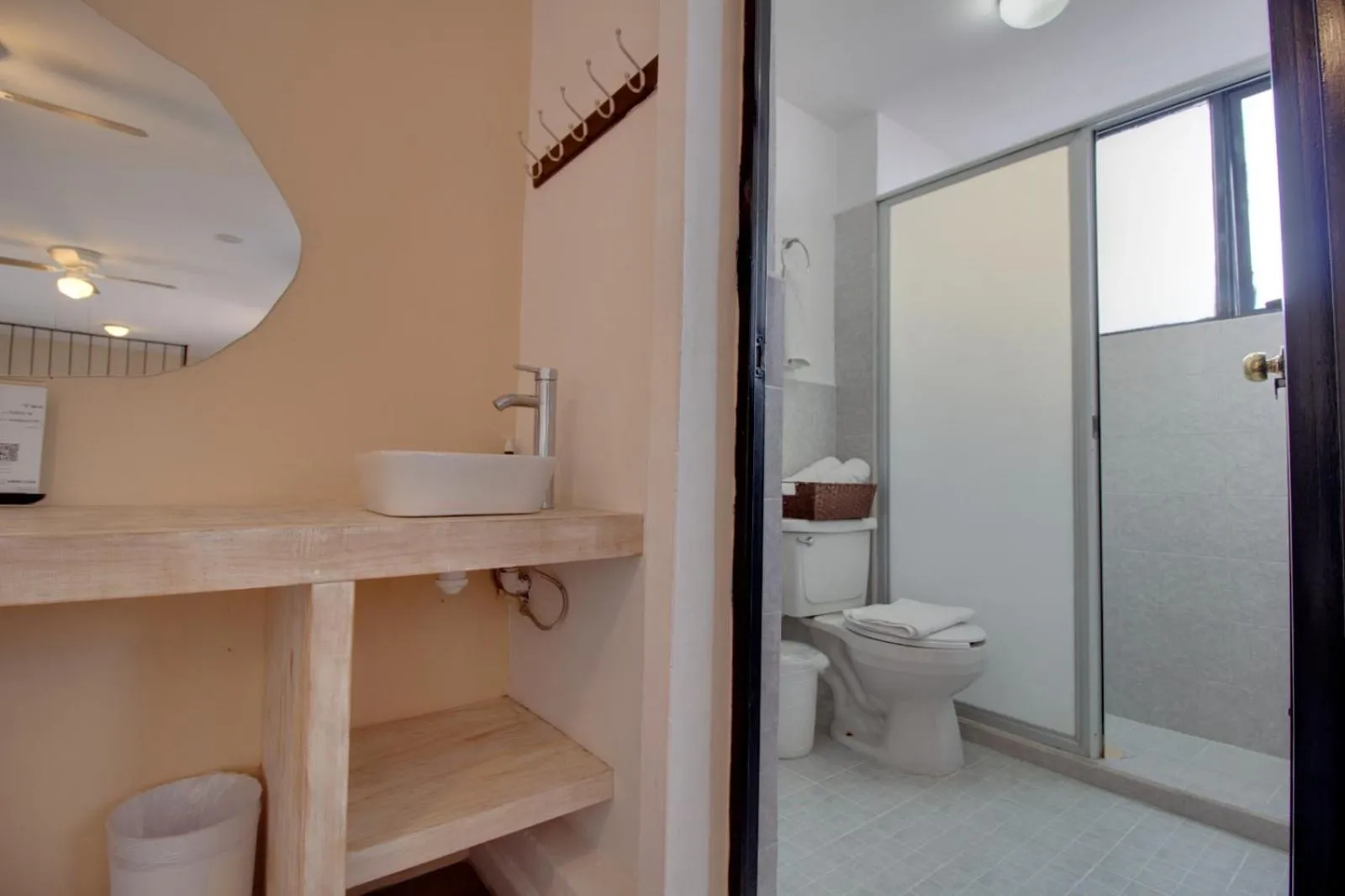 Bathroom in Hotel Punto 79