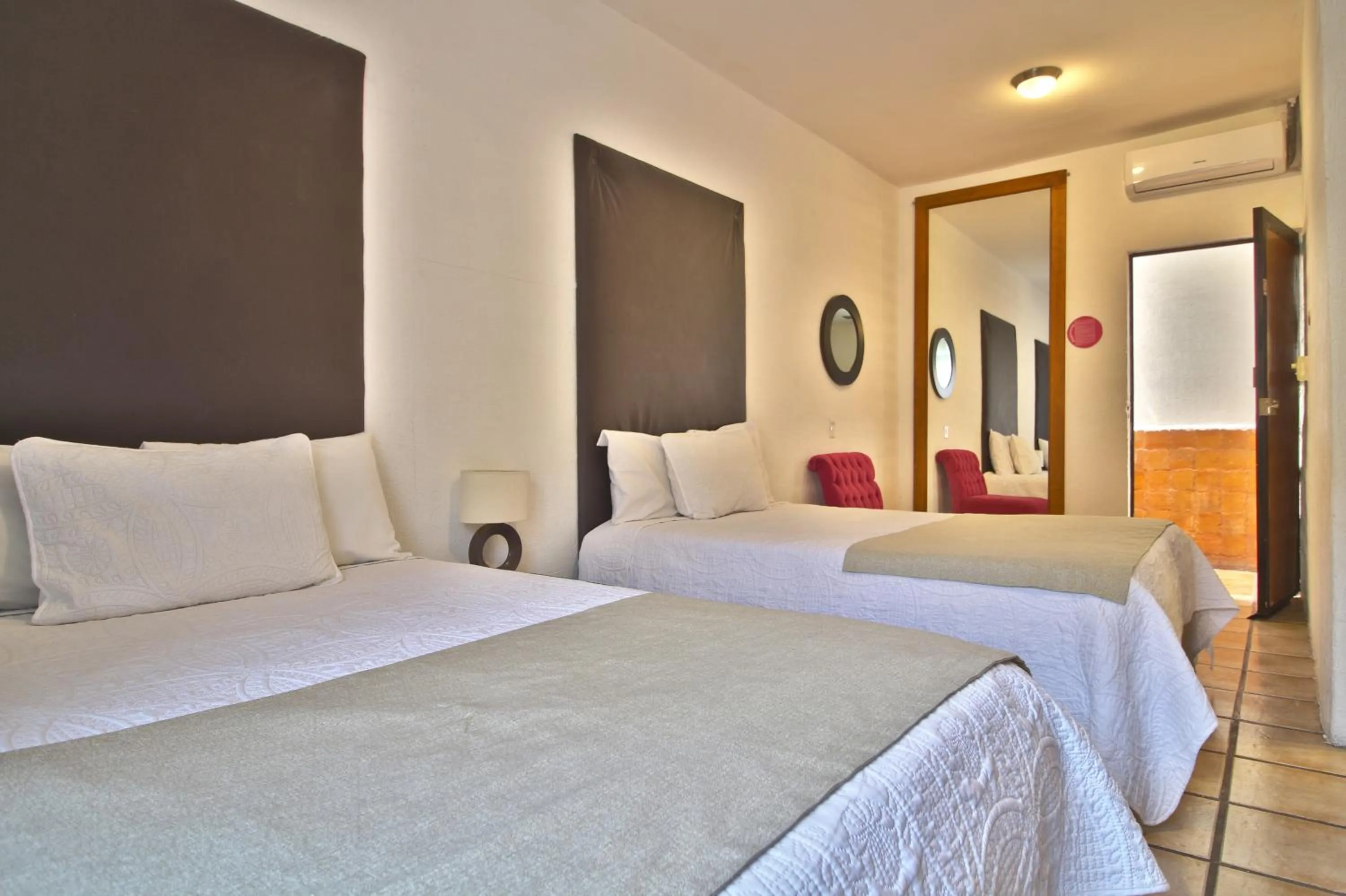 Bedroom, Bed in Hotel Punto 79