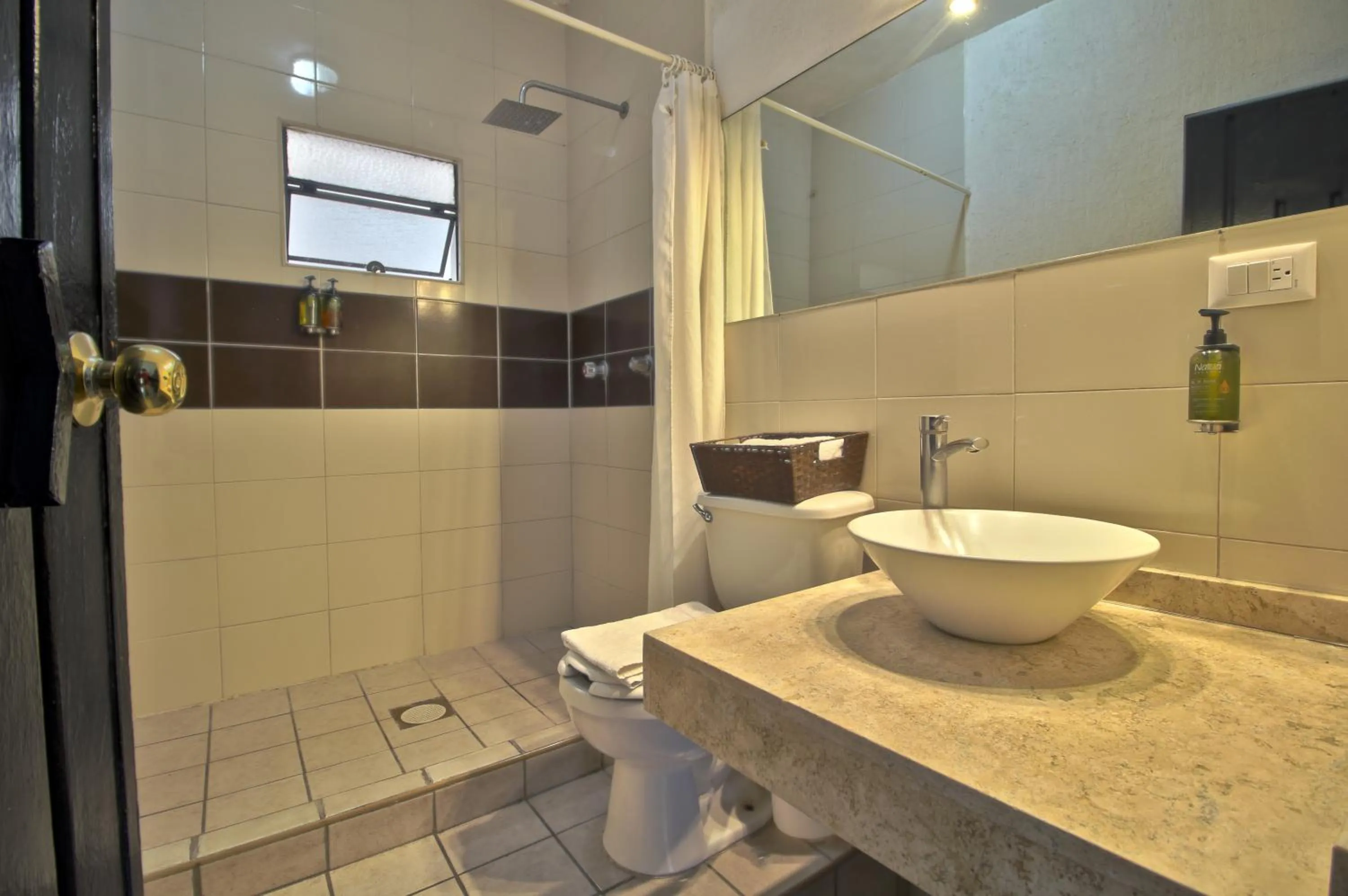 Bathroom in Hotel Punto 79