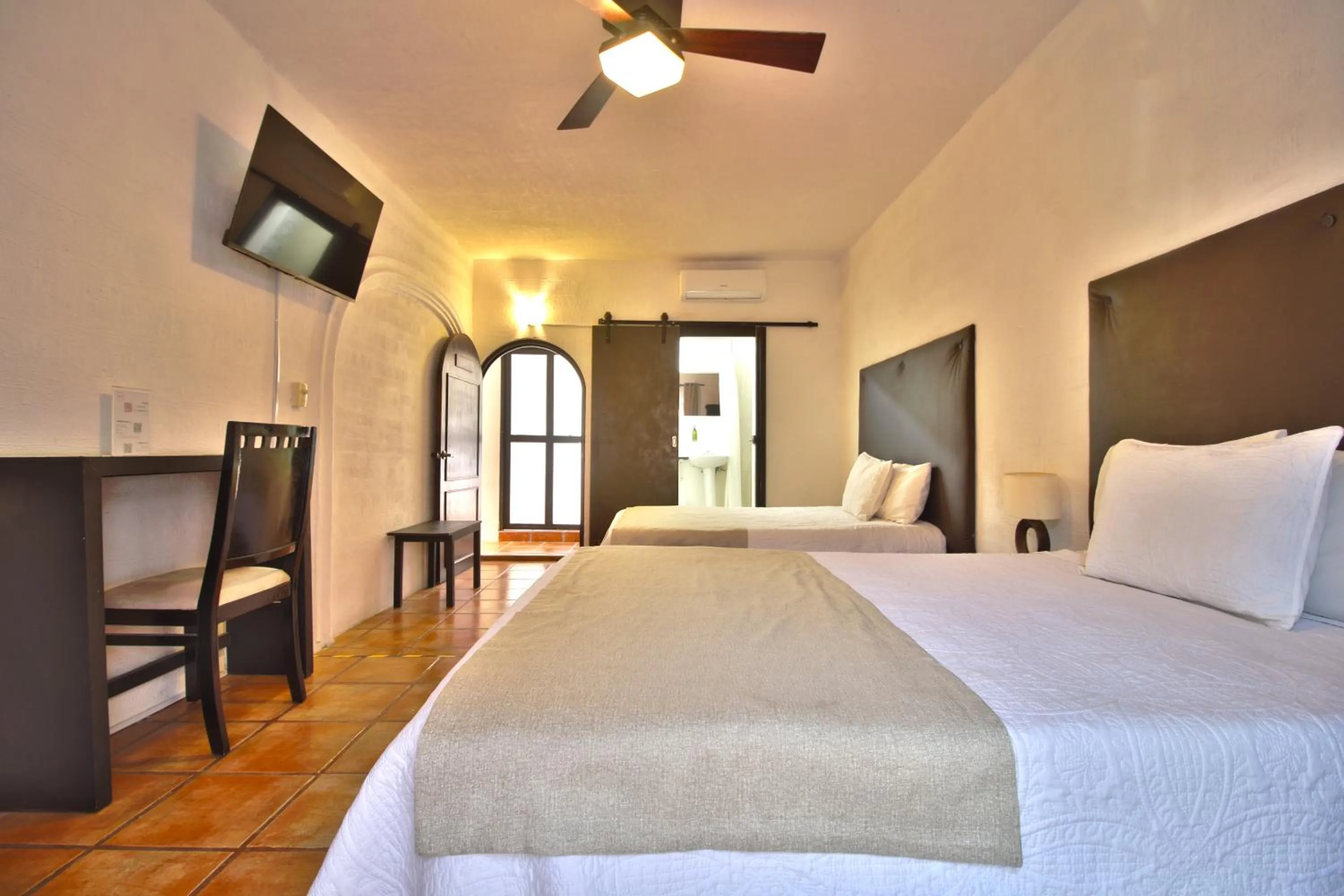 Bedroom, Bed in Hotel Punto 79