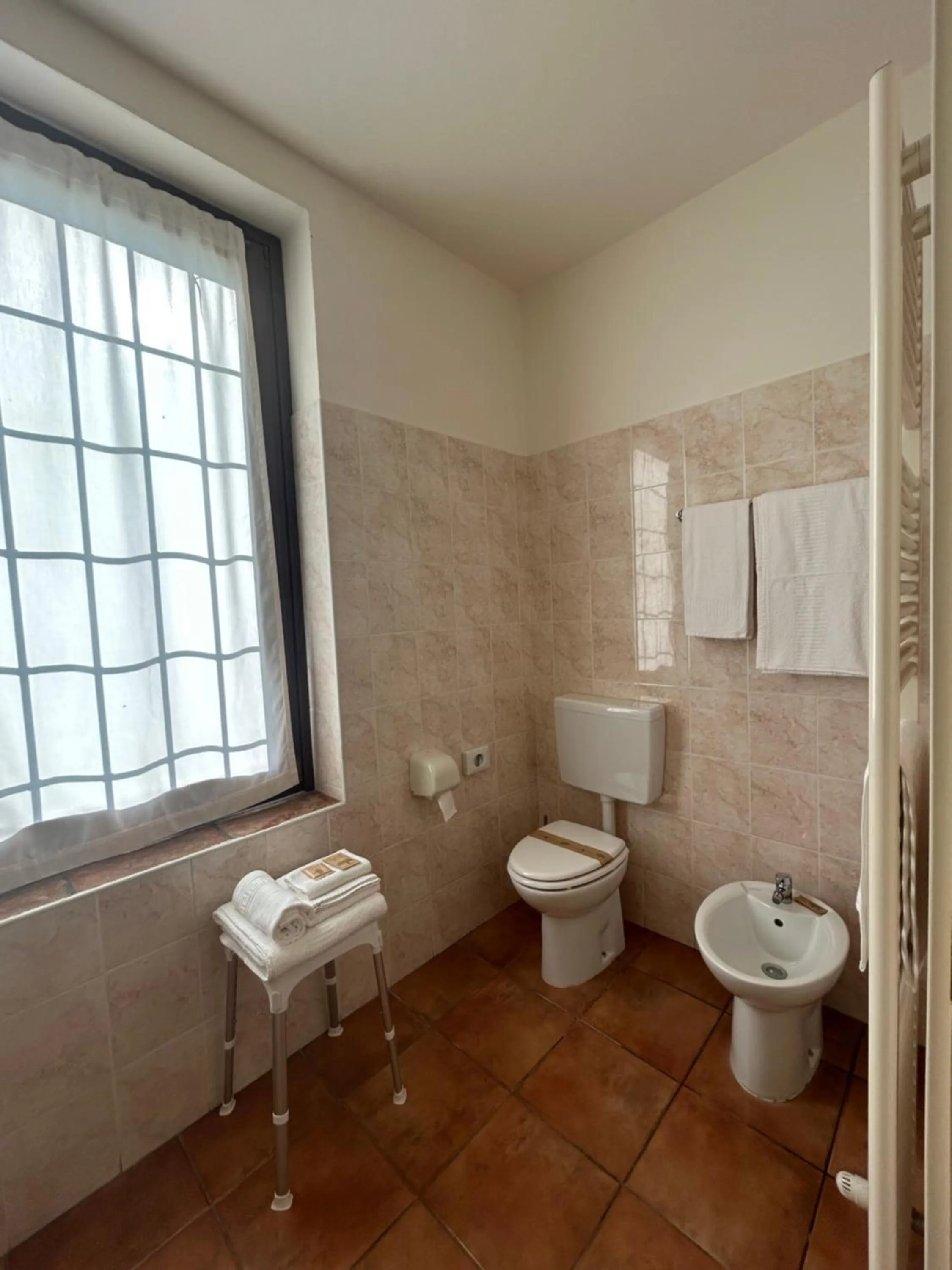 Bathroom in Hotel Airone