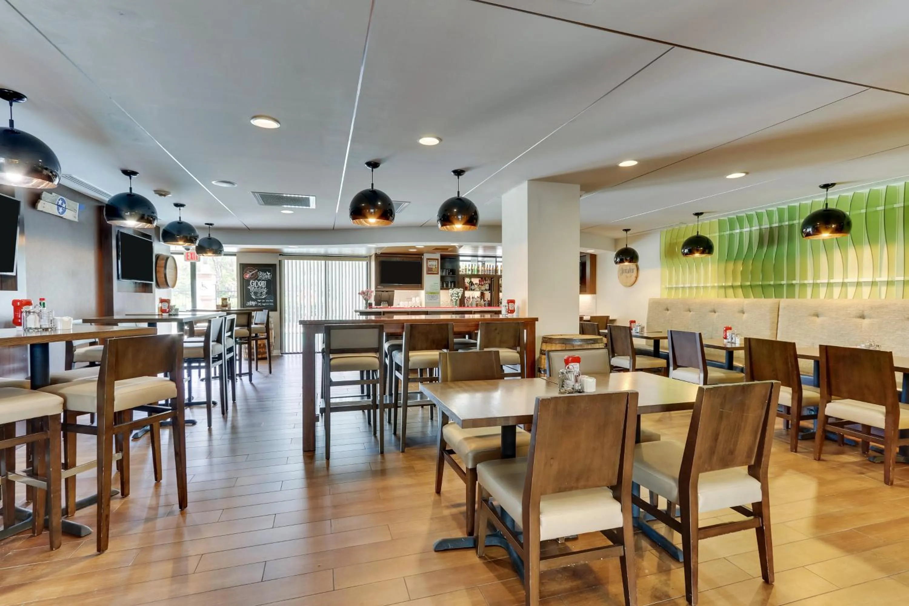 Restaurant/places to eat in Holiday Inn Franklin - Cool Springs by IHG