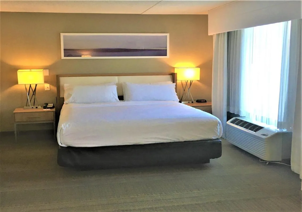 Bed in Holiday Inn Franklin - Cool Springs by IHG