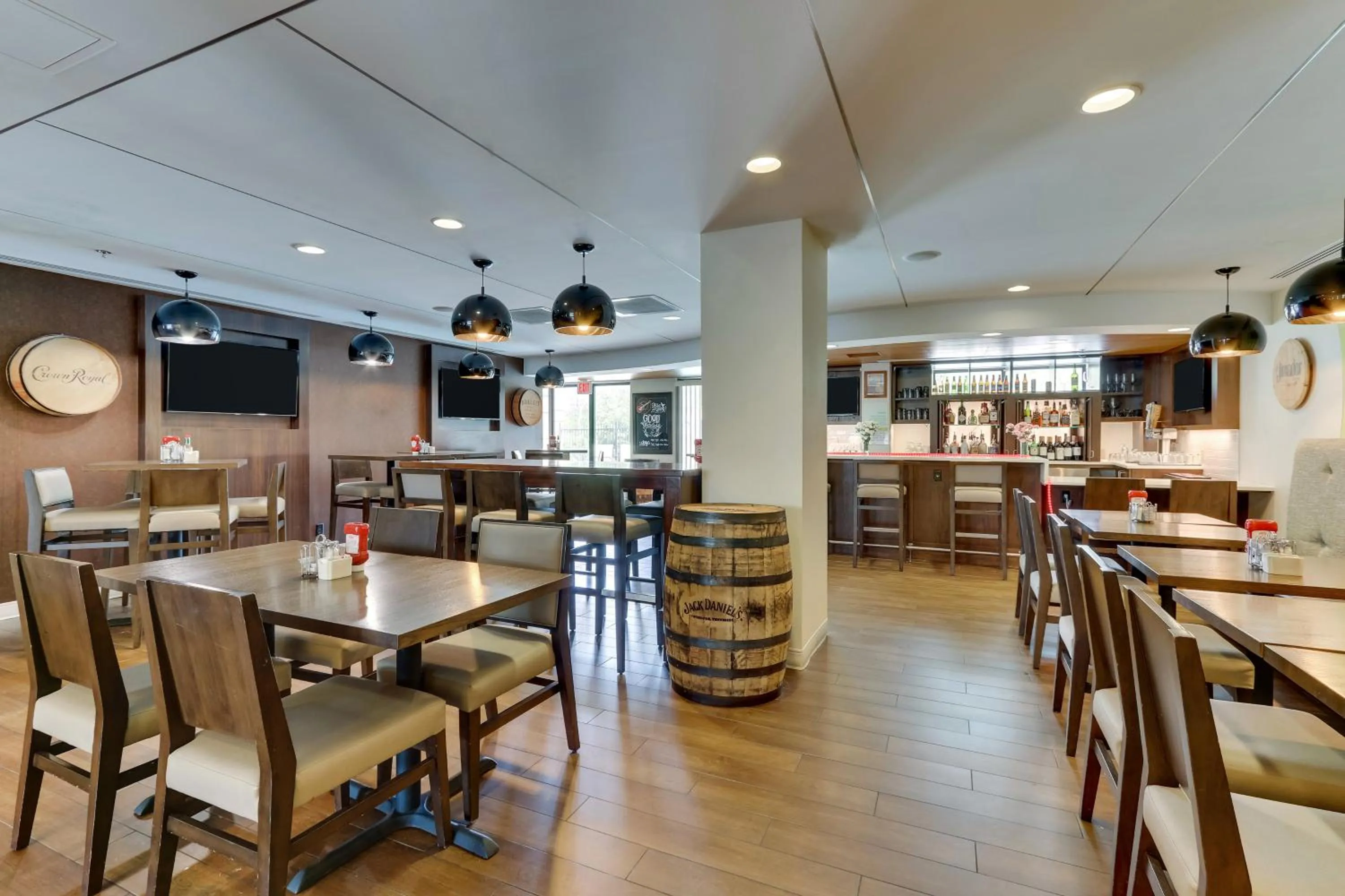 Restaurant/places to eat in Holiday Inn Franklin - Cool Springs by IHG