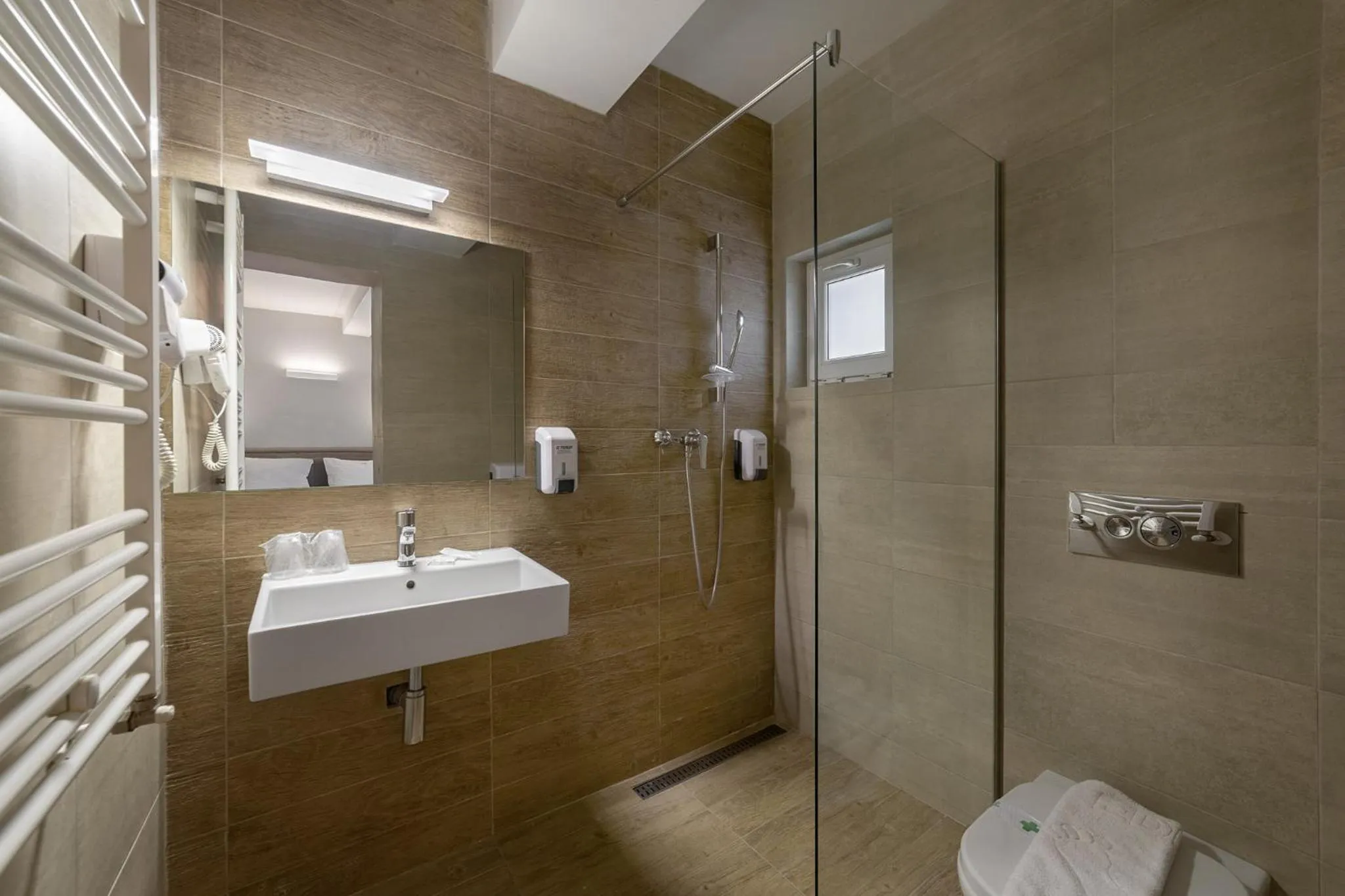 Shower in Eden Grand Resort