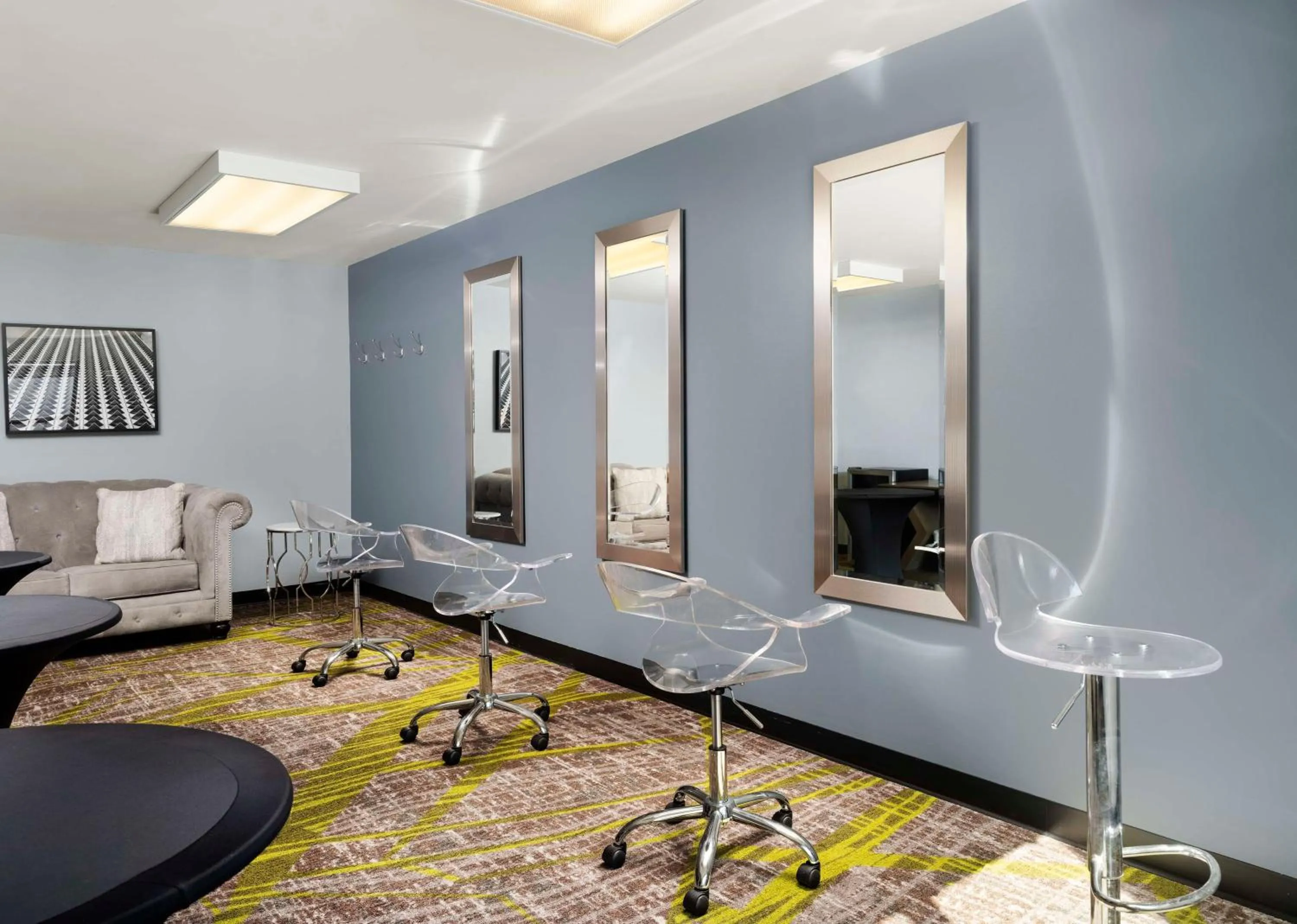 Meeting/conference room in Homewood Suites by Hilton Carle Place - Garden City, NY