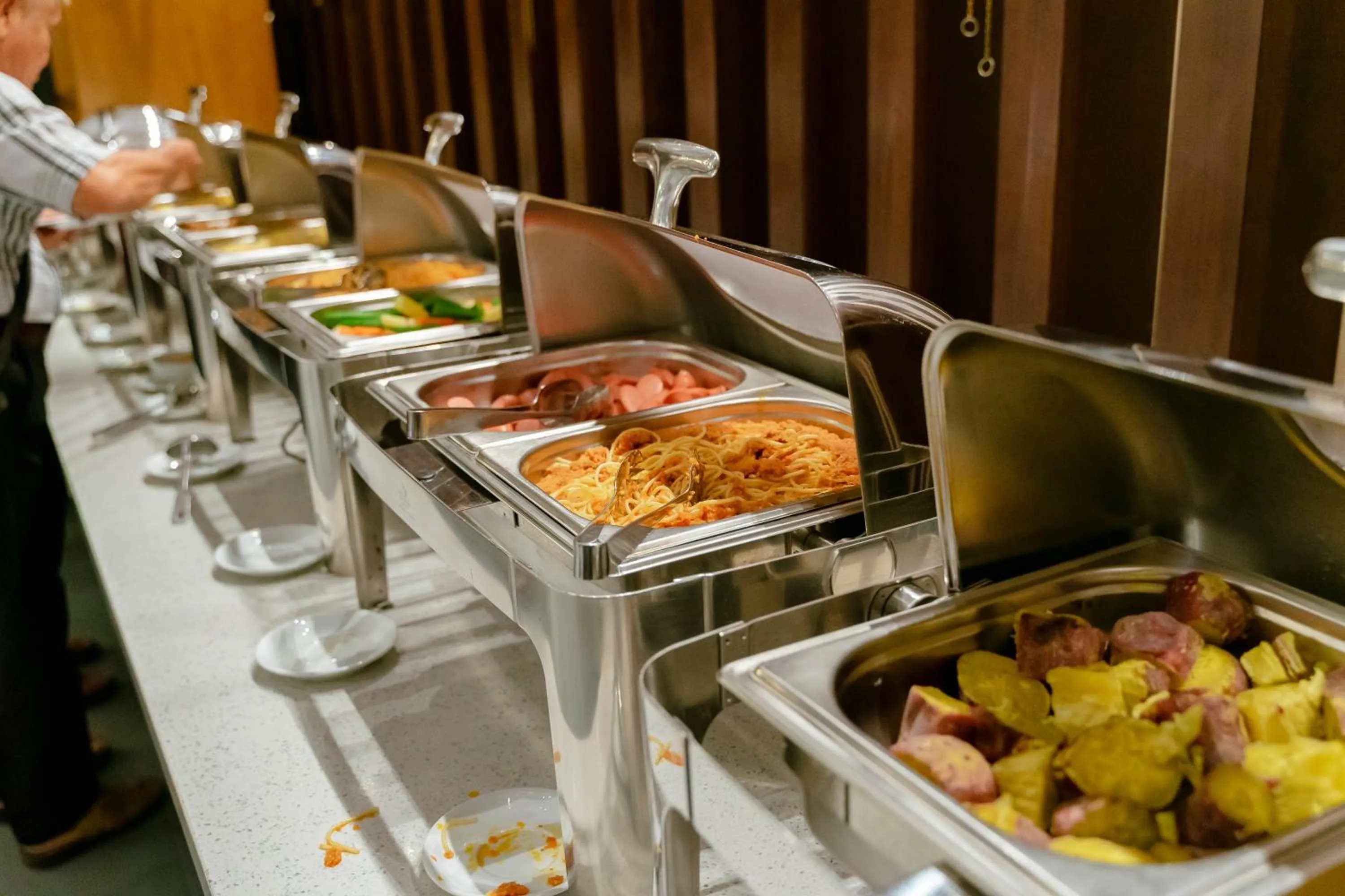 Food and drinks in Dong Duong Hotel & Suites - City Central - Afternoon Tea Inclusive