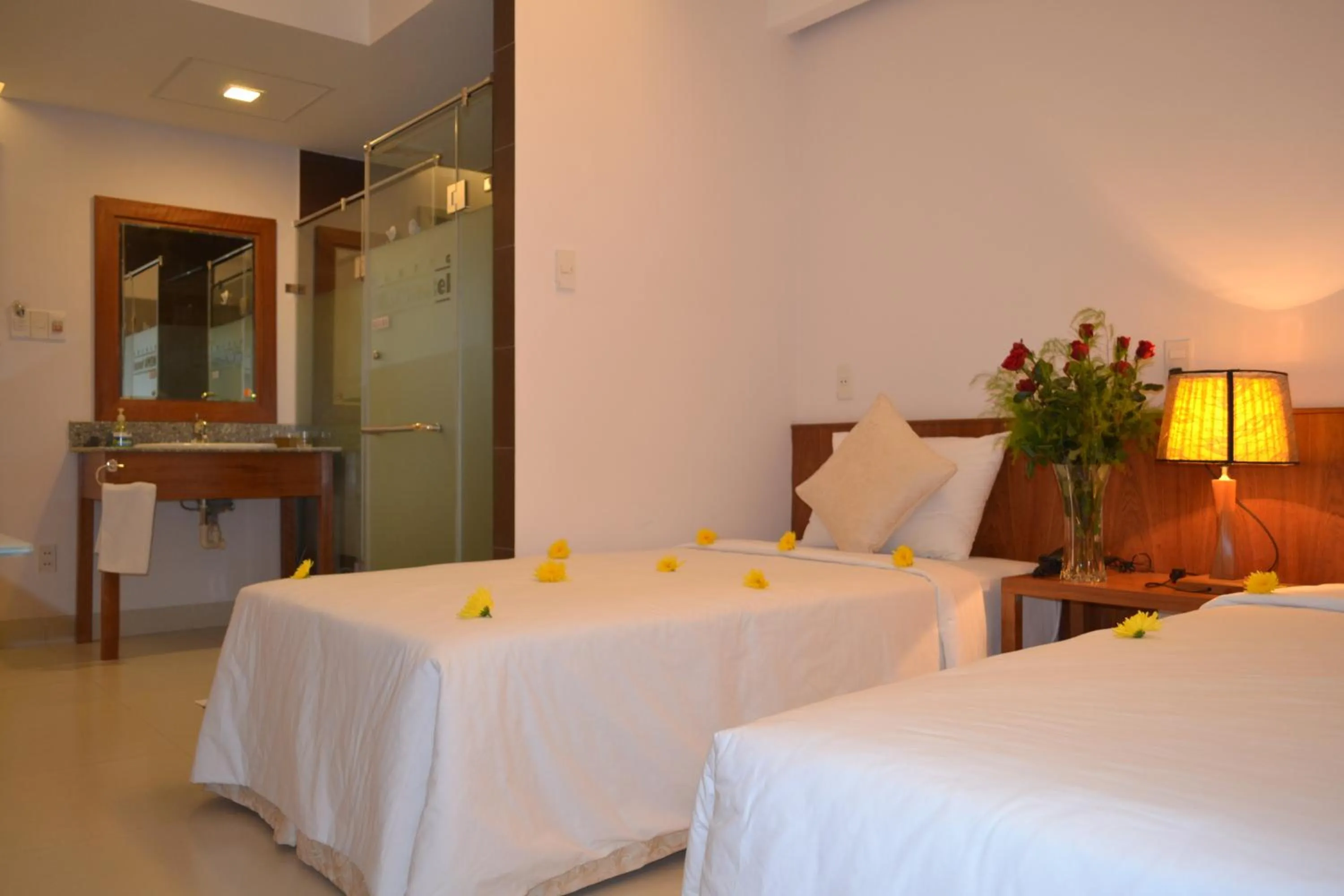 Photo of the whole room in Nemo Hotel Danang