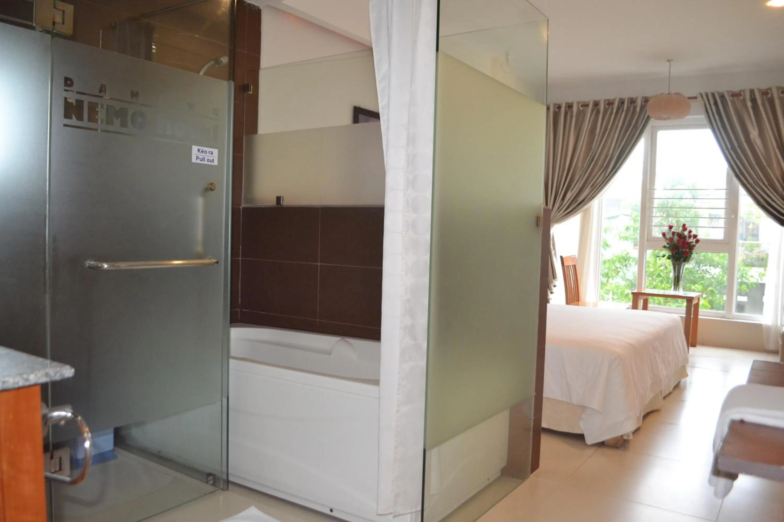 Photo of the whole room in Nemo Hotel Danang