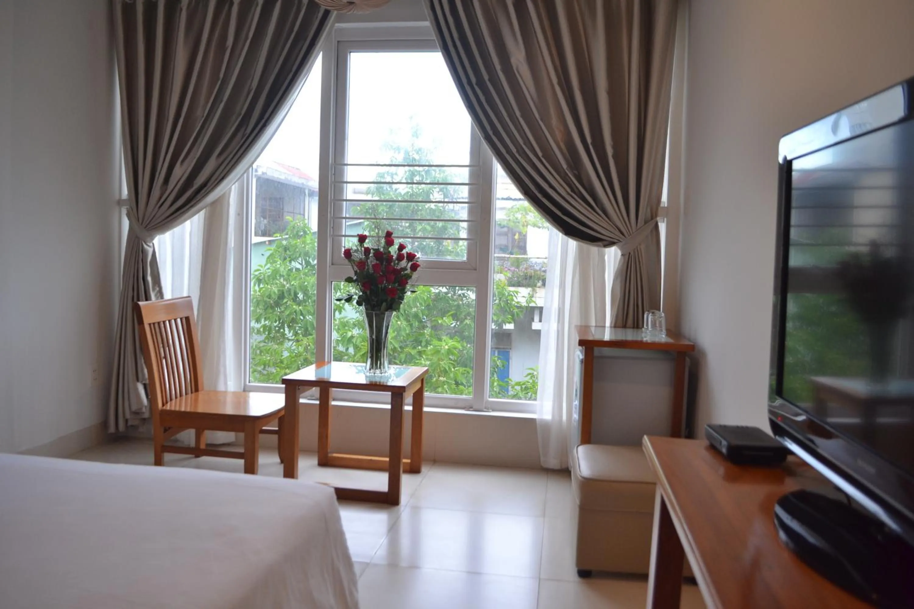 Seating area, TV/Entertainment Center in Nemo Hotel Danang